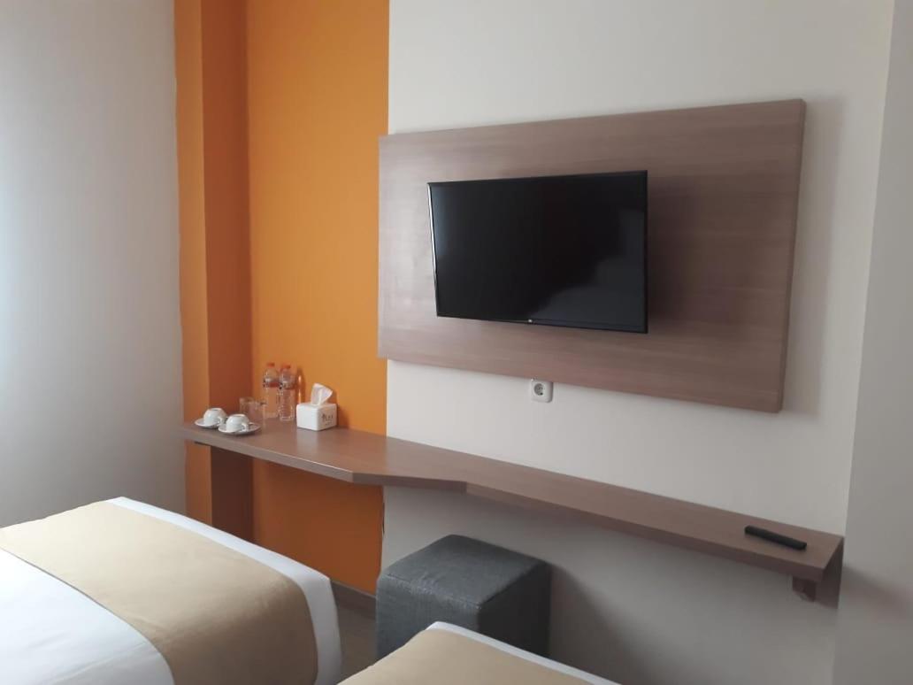 Front One Hotel Tulungagung, トゥルンアグン - 21