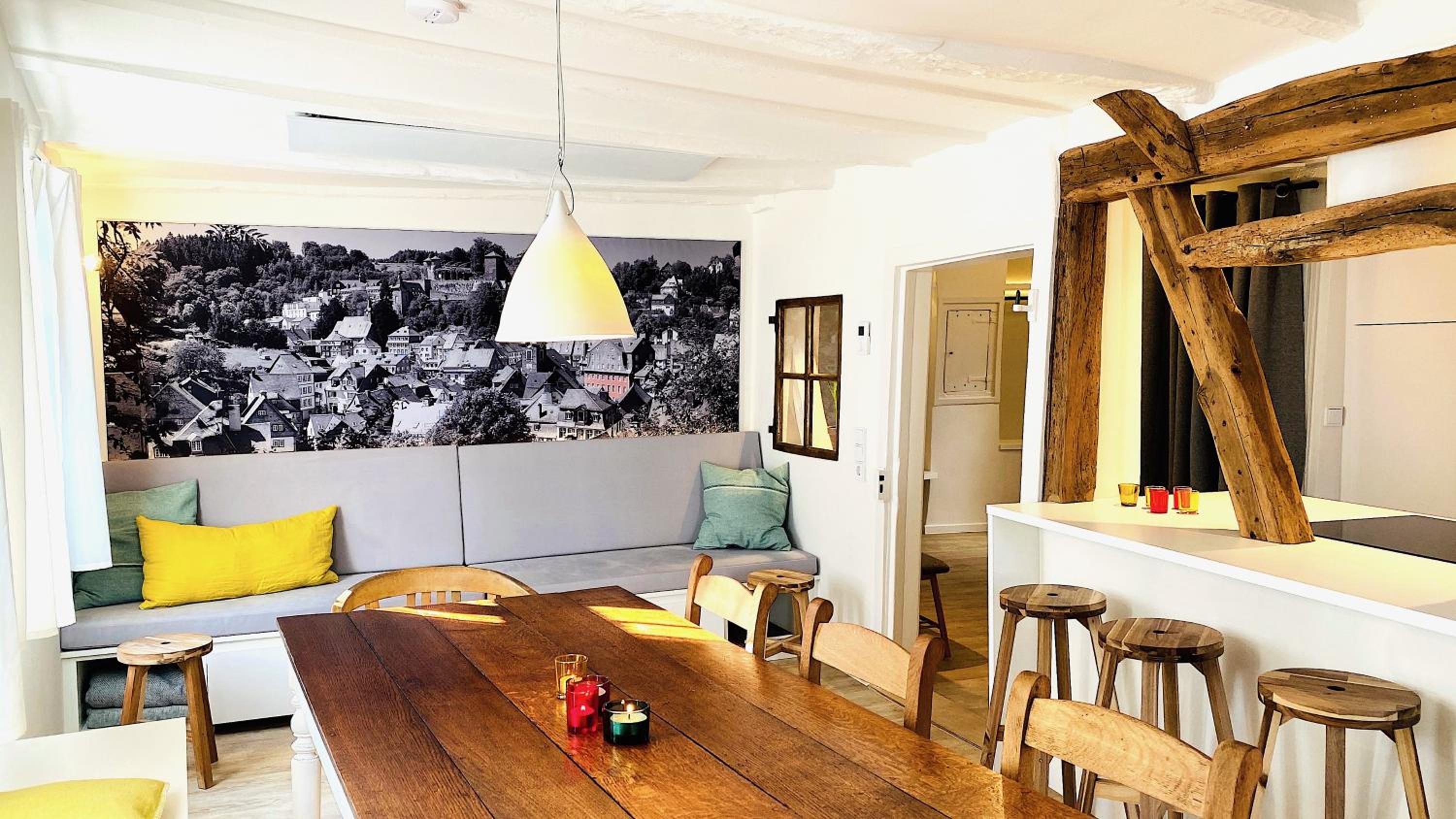 Monschau-Auszeit: Historisch wohnen direkt am Bach