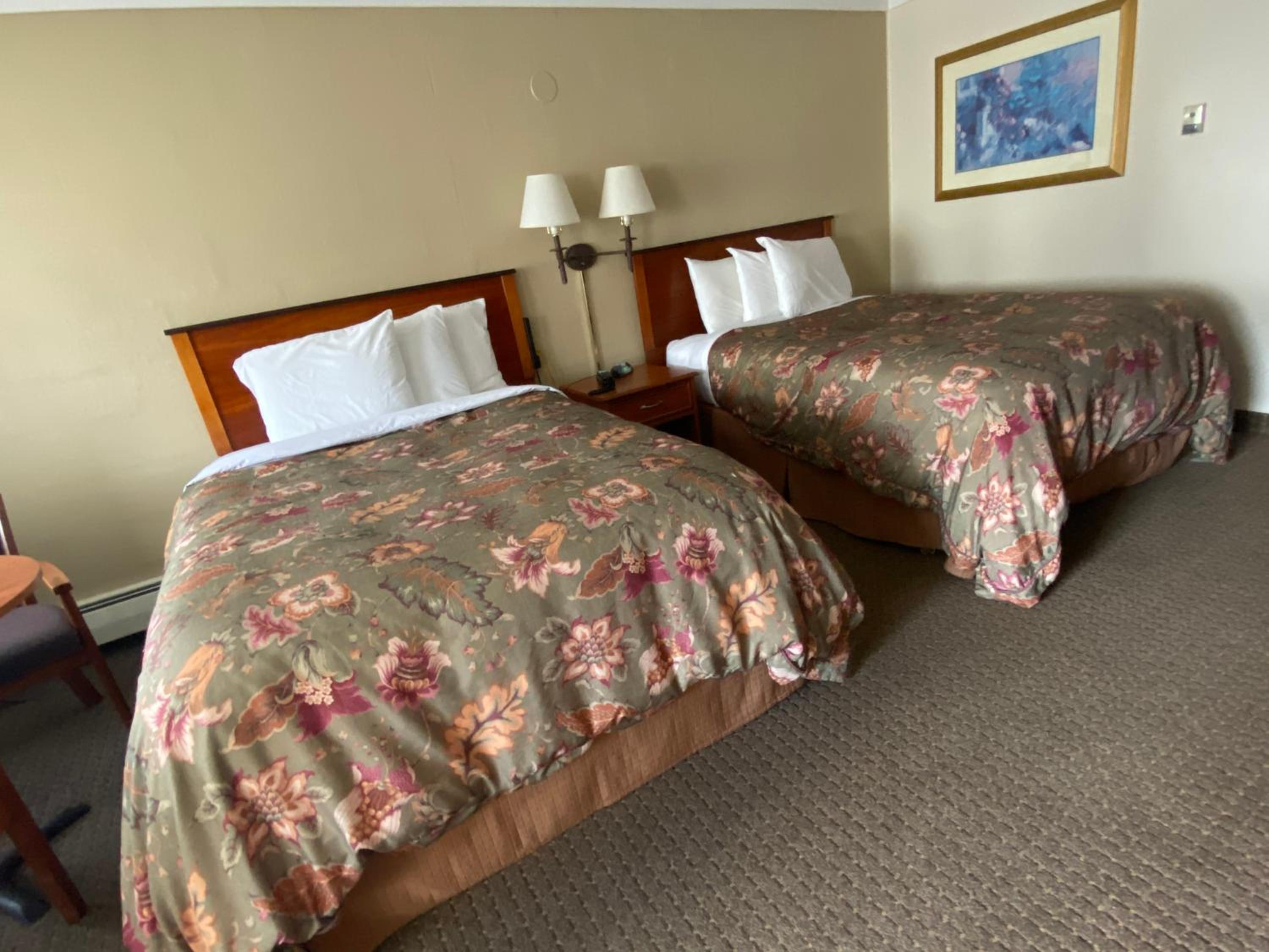 Snowshoe Motel