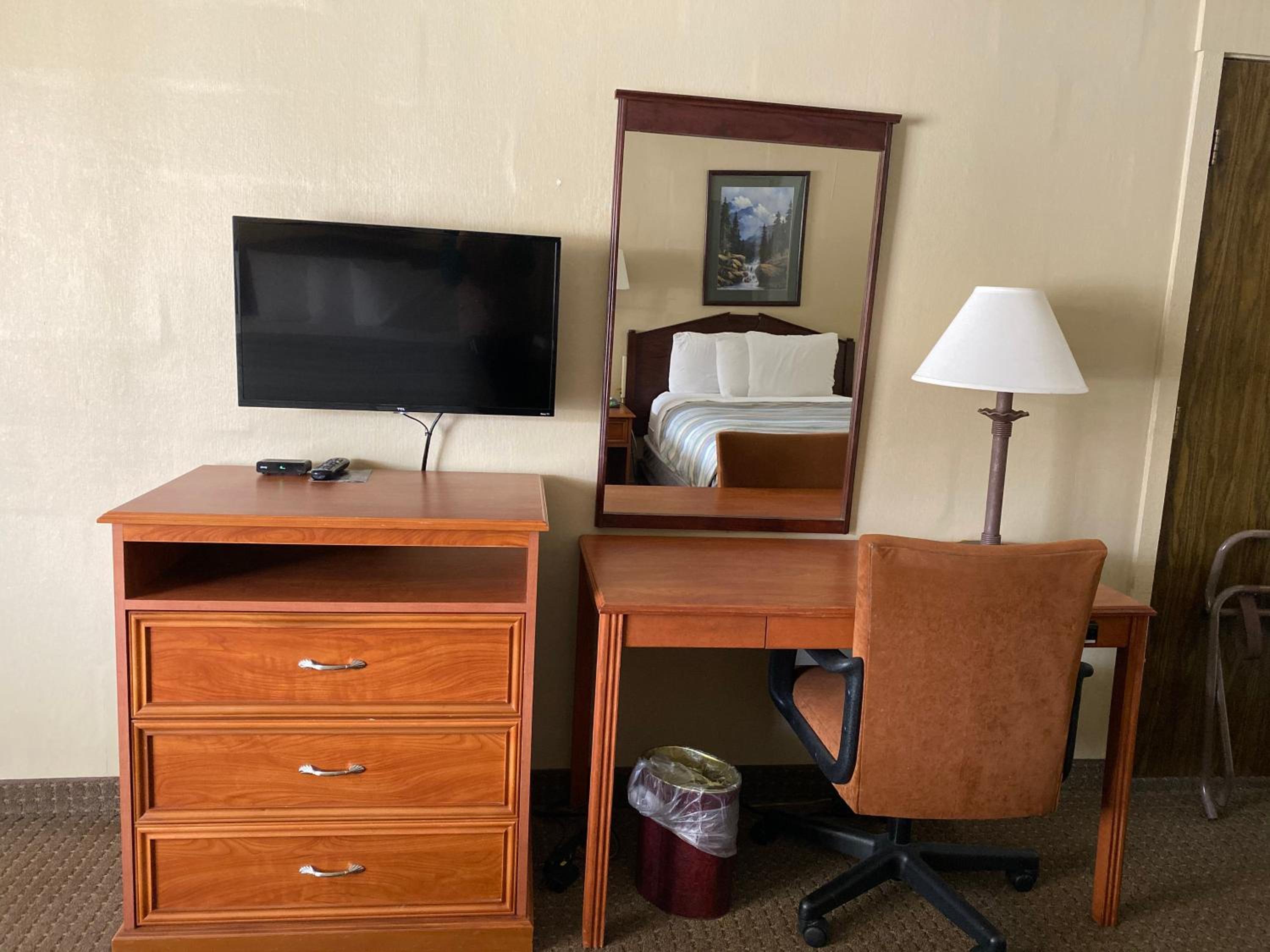 Snowshoe Motel