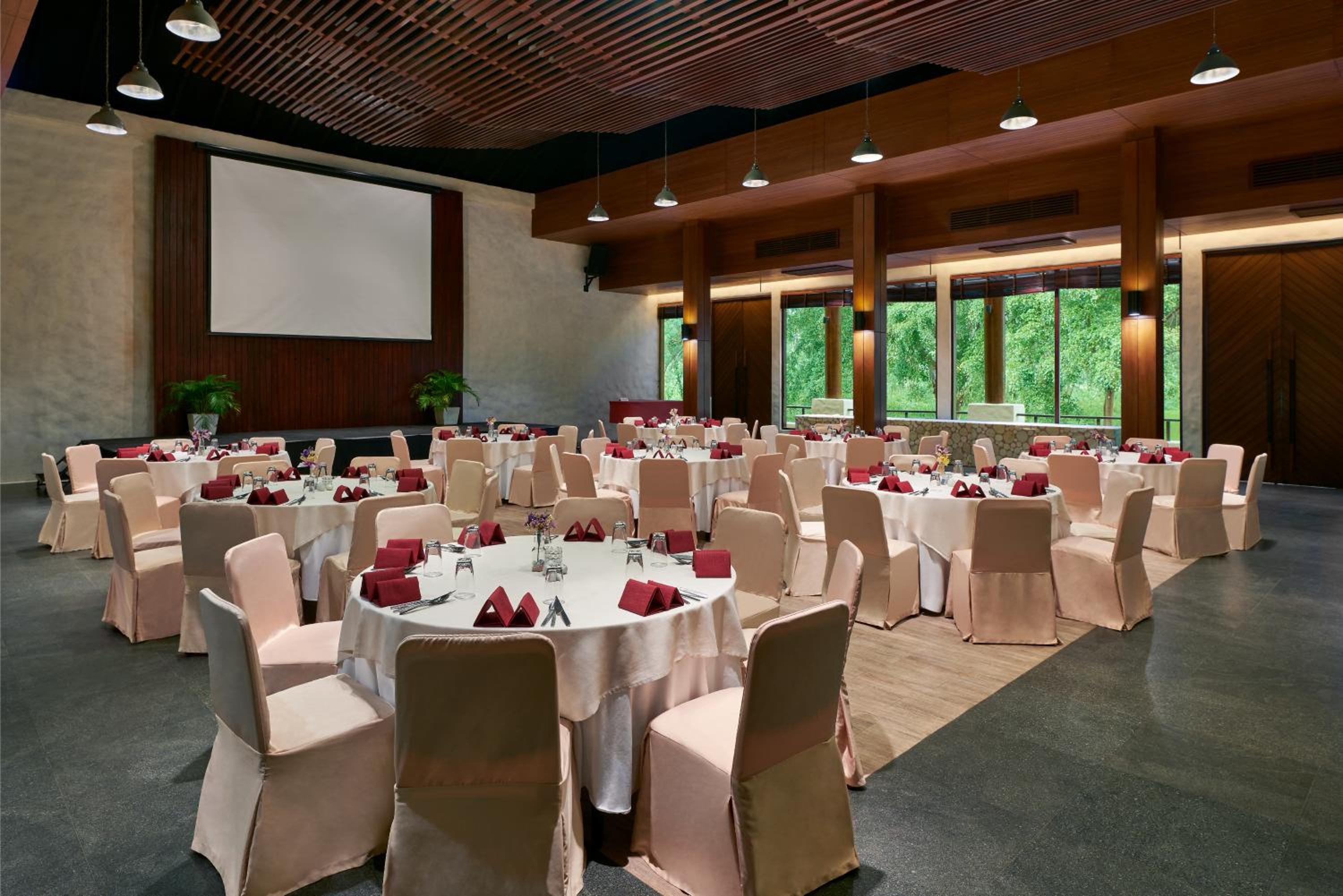meeting & event spaces