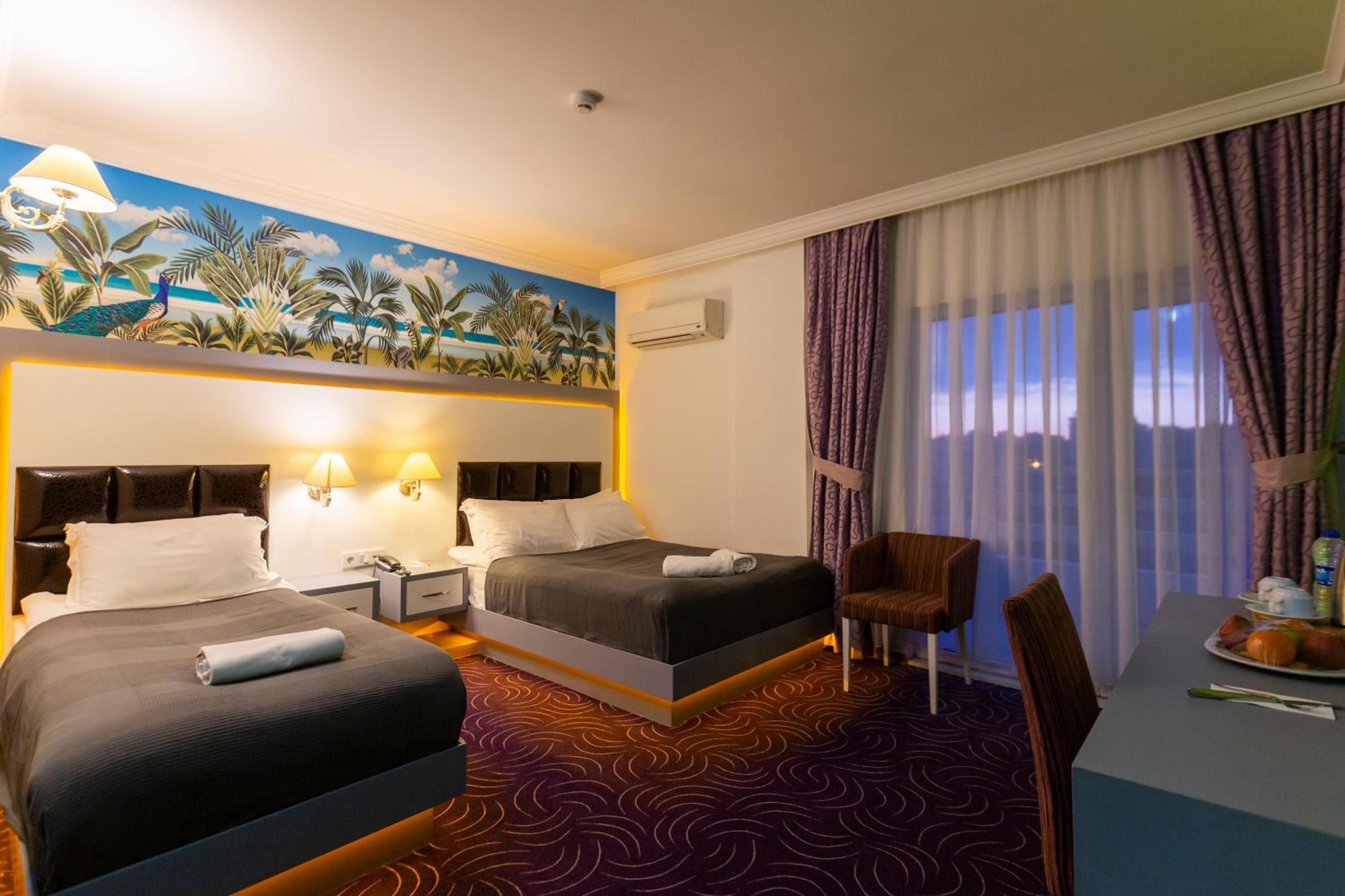 Mene City Hotel - Image 45