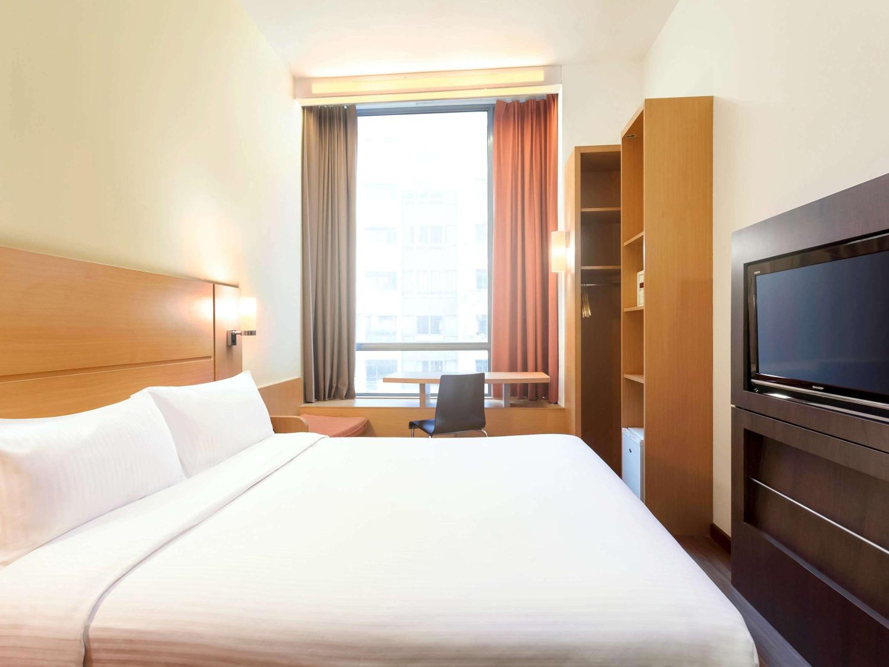 Ibis Singapore Novena-4