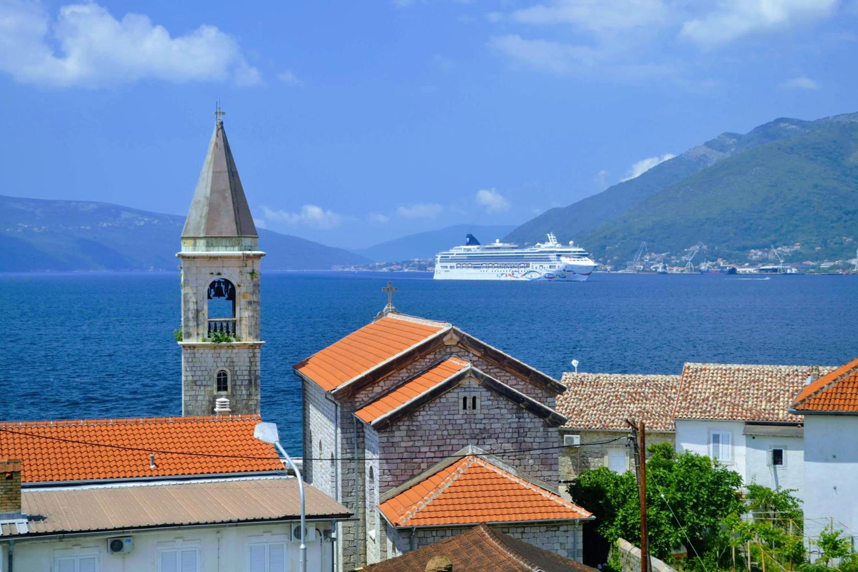 Bayview Apartments Tivat Montenegro