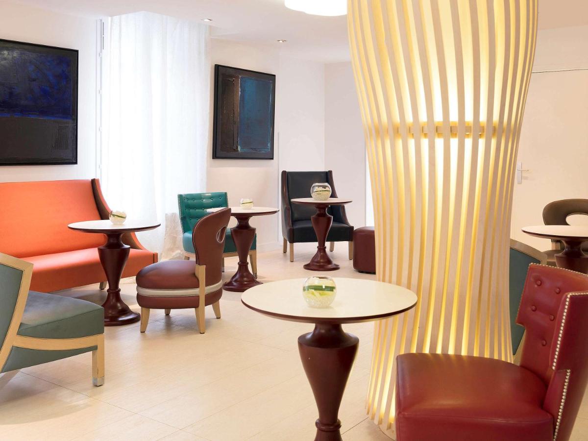 hotel reception