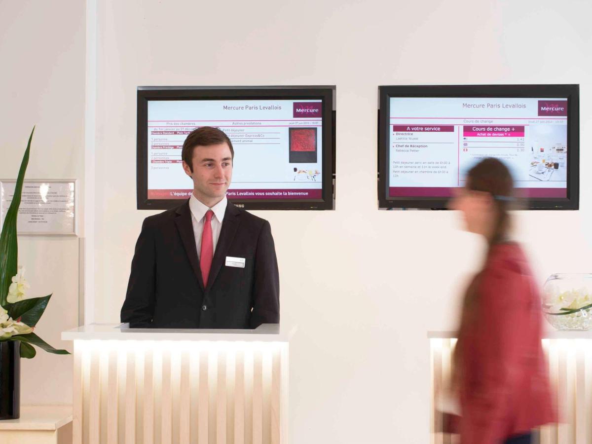 hotel reception