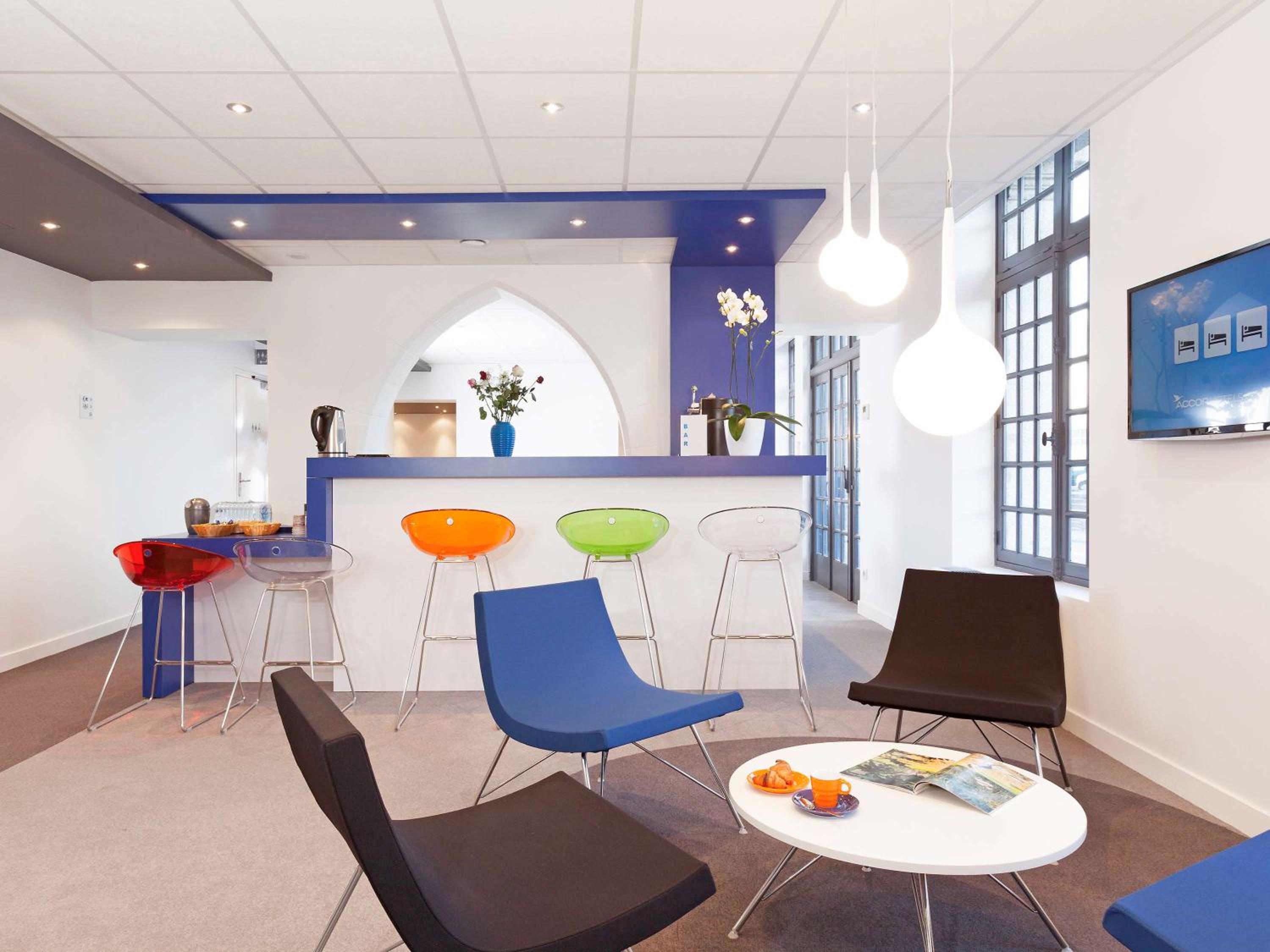 Vannes Vacations - ibis Styles Vannes Gare Centre - Property Image 1