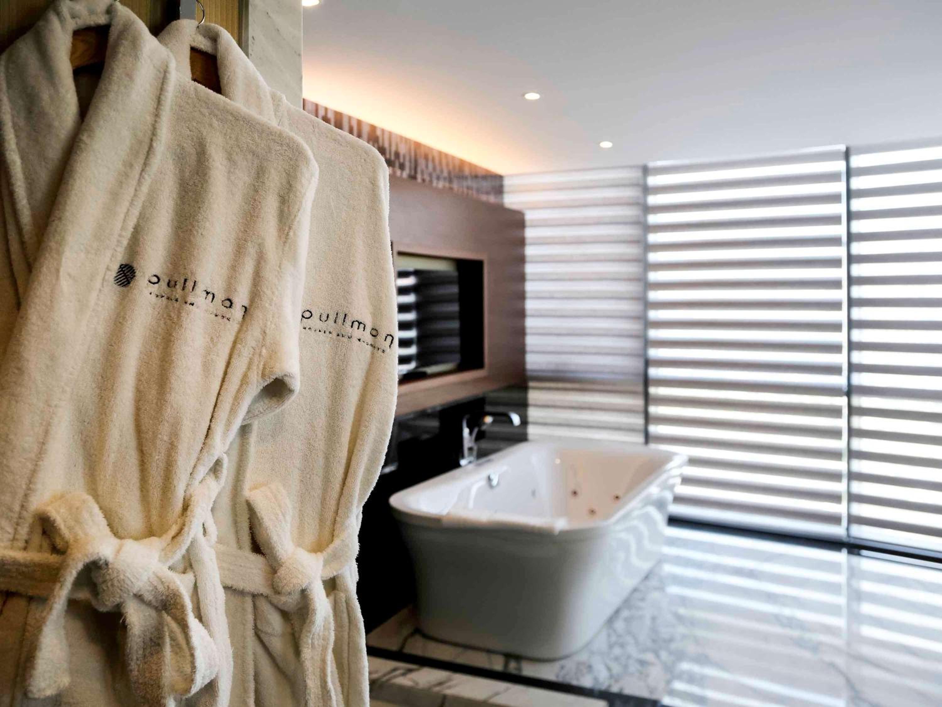 Pullman İstanbul Otel & Kongre Merkezi - Image 13