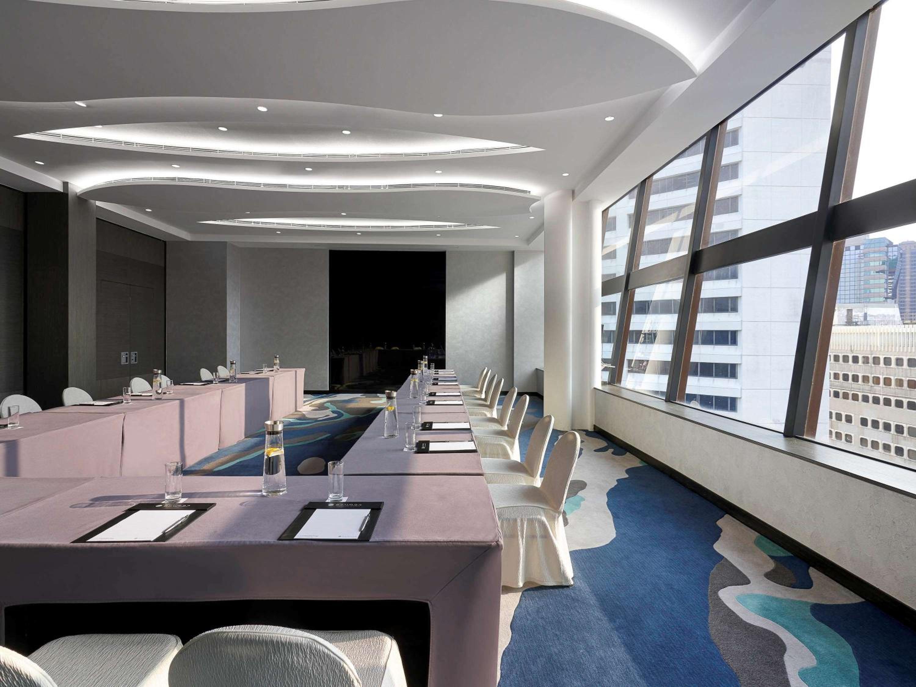 The Park Lane Hong Kong, Autograph Collection