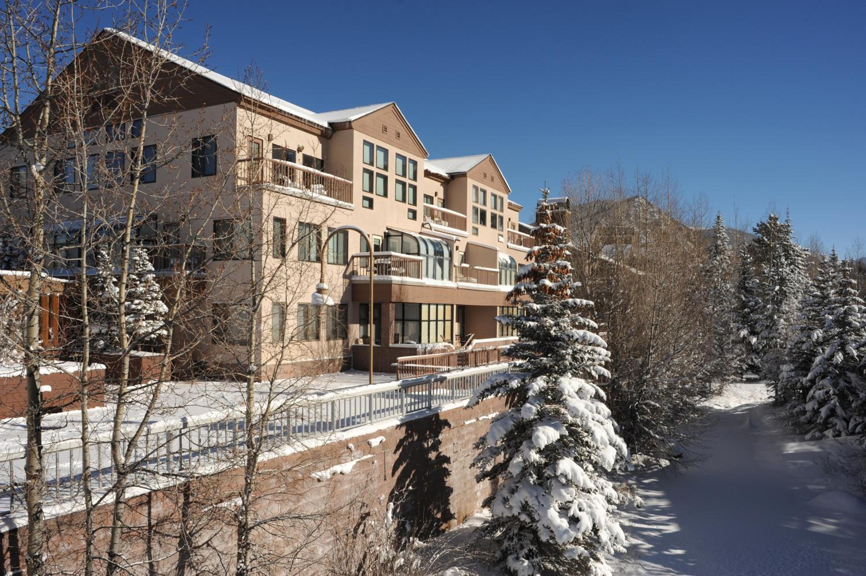 Mountain House, A Vail Resorts Property view 3