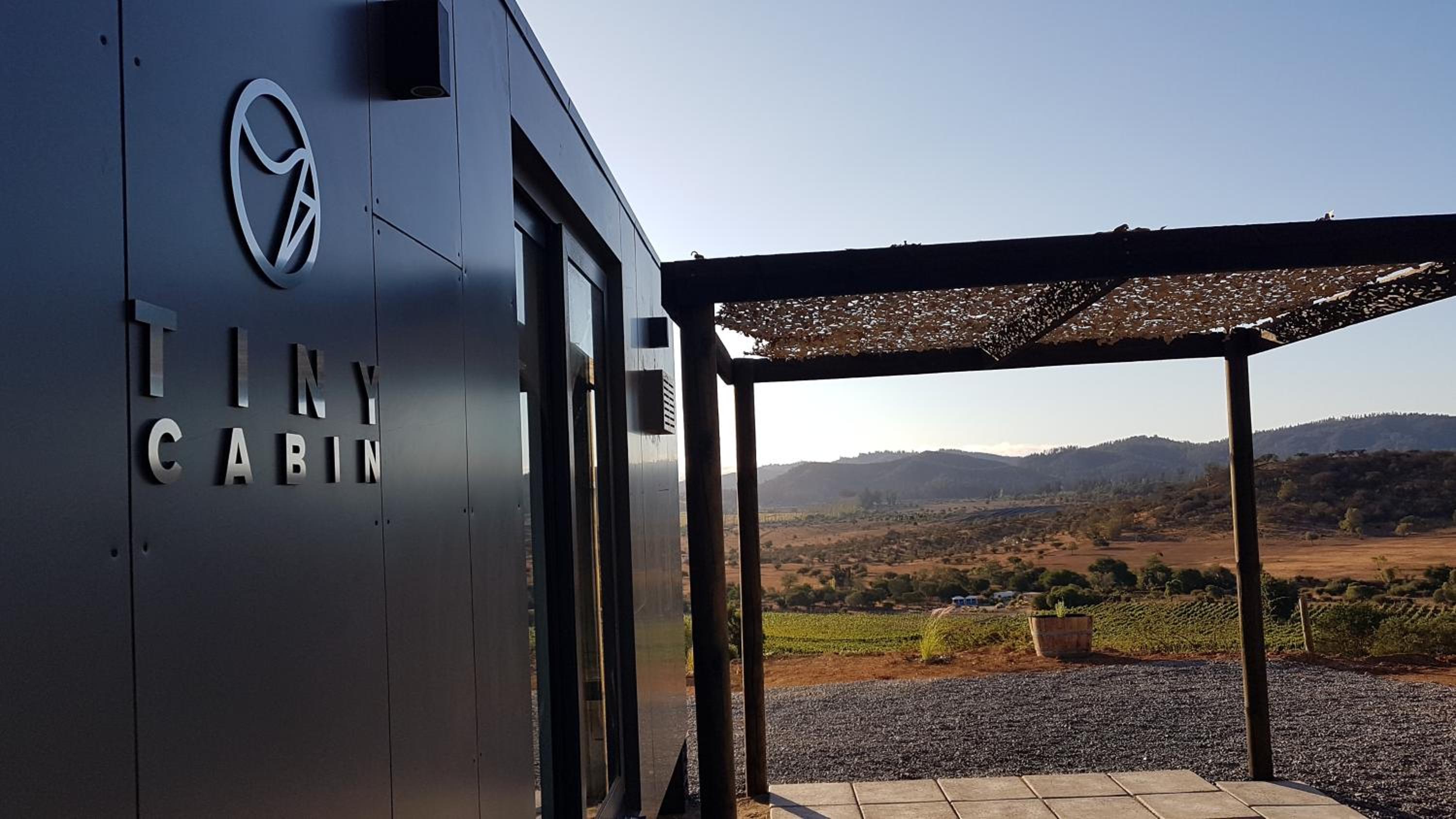Echazarreta Vineyards view 3