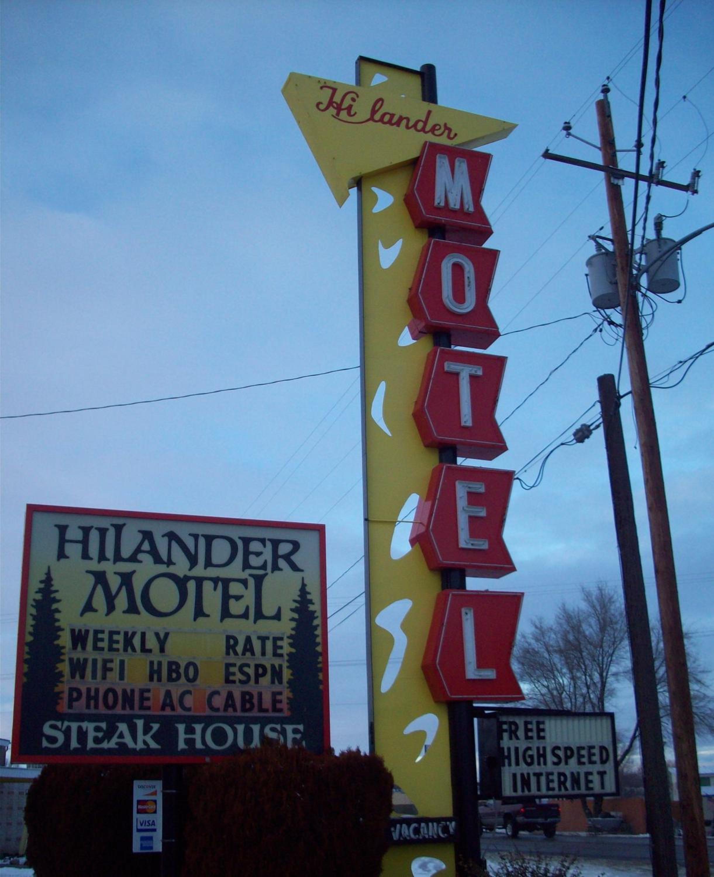 Hilander Motel