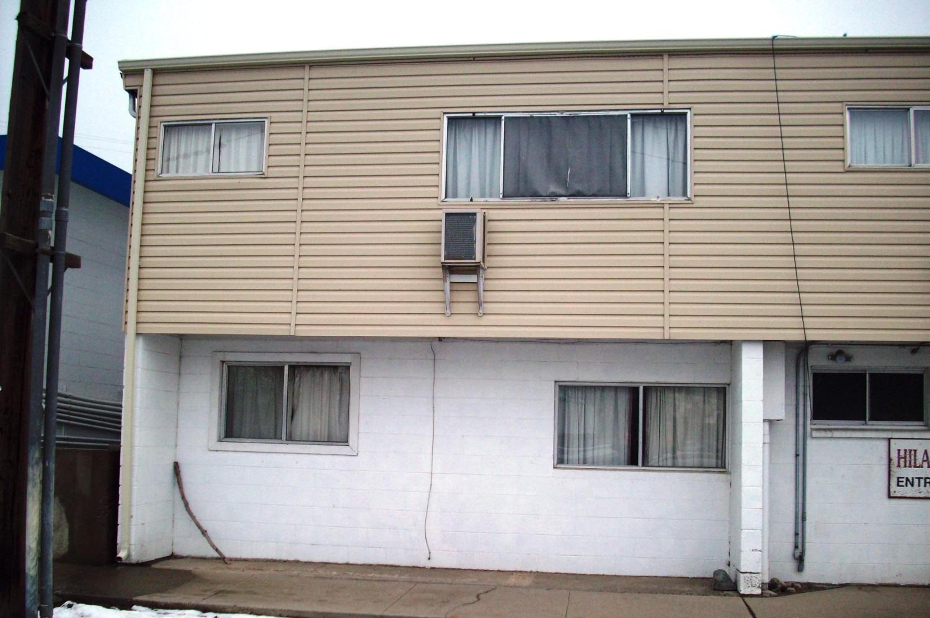 Hilander Motel