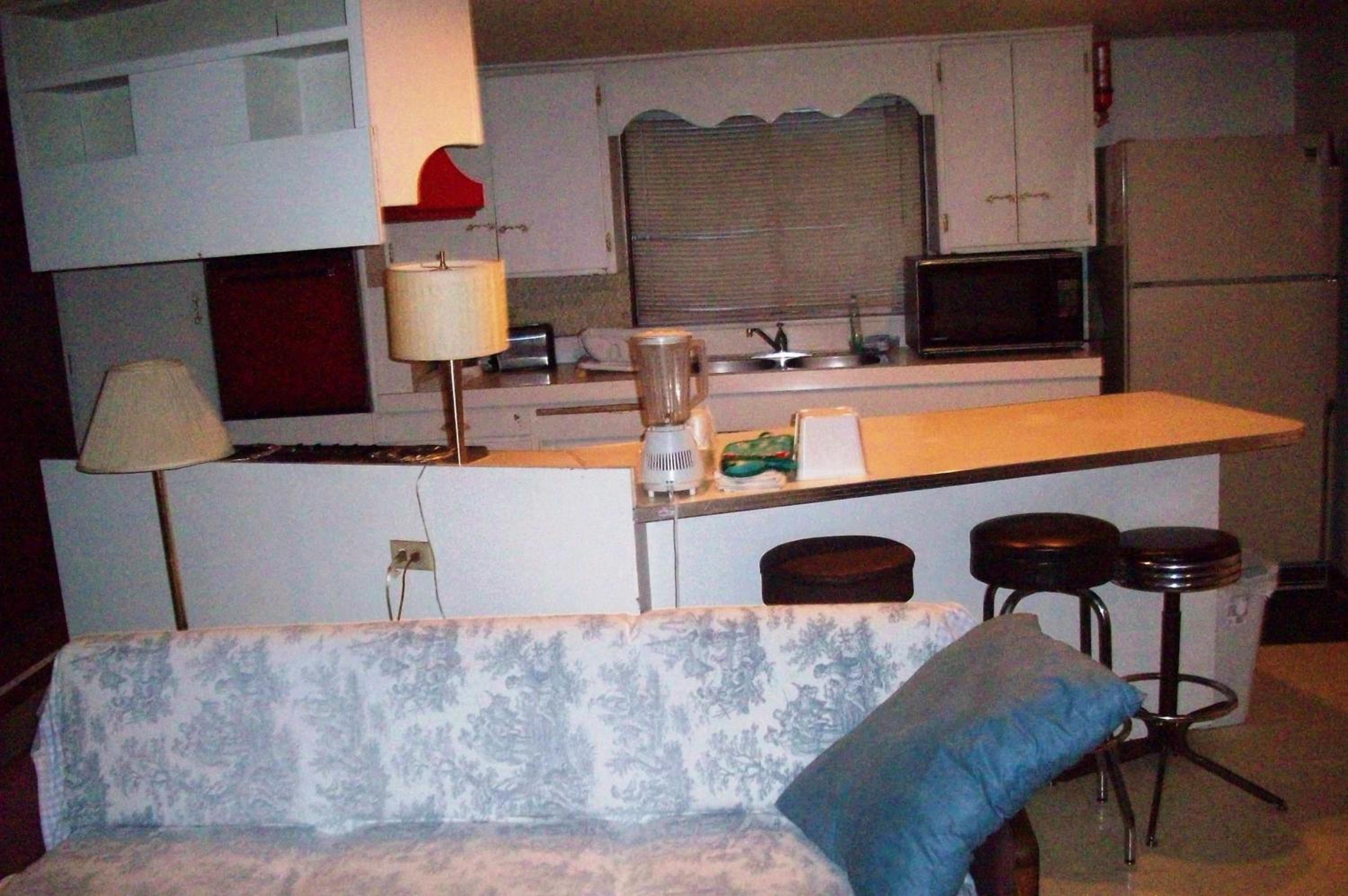 Hilander Motel