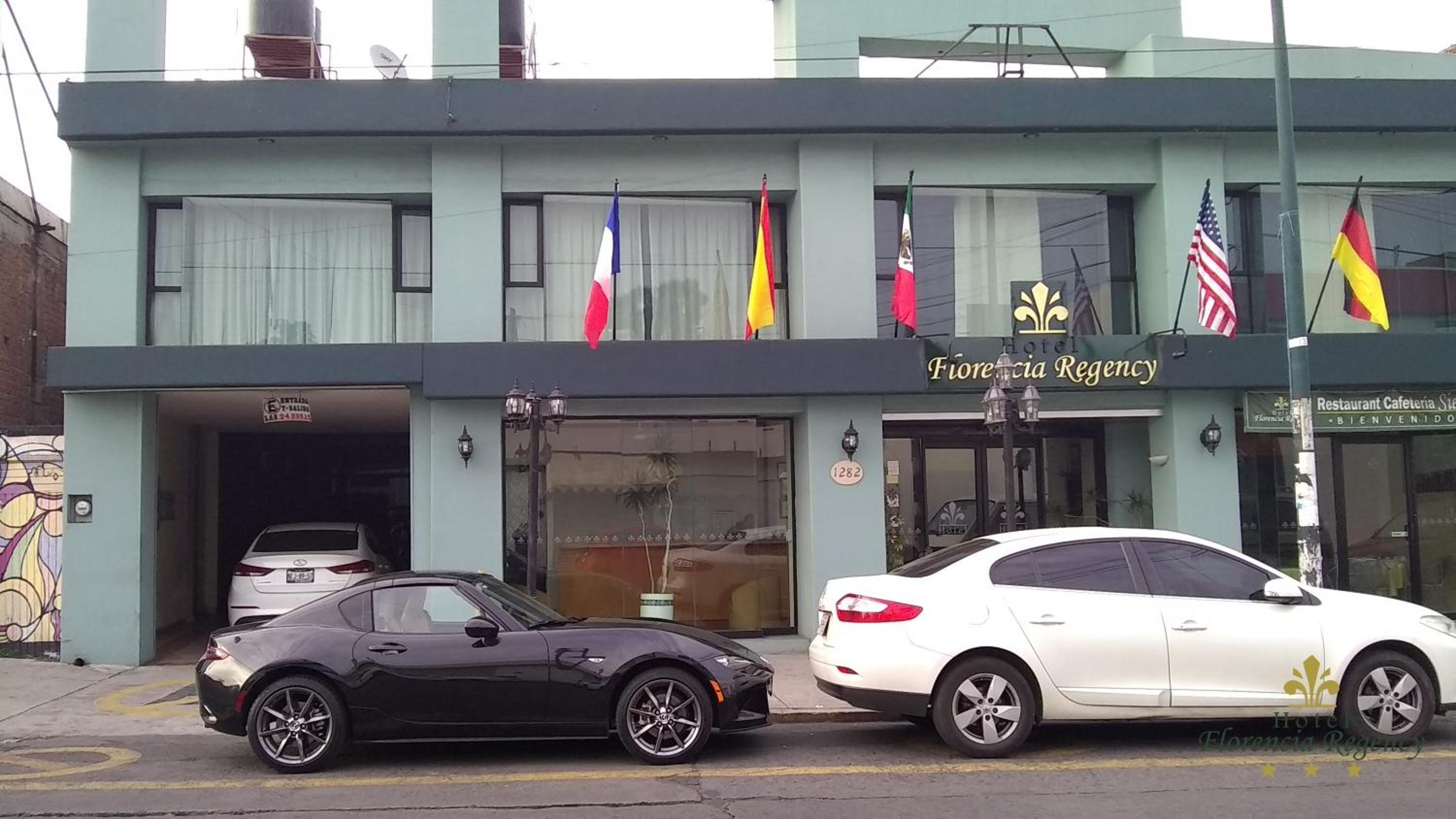 Hotel Florencia Regency - Image 1