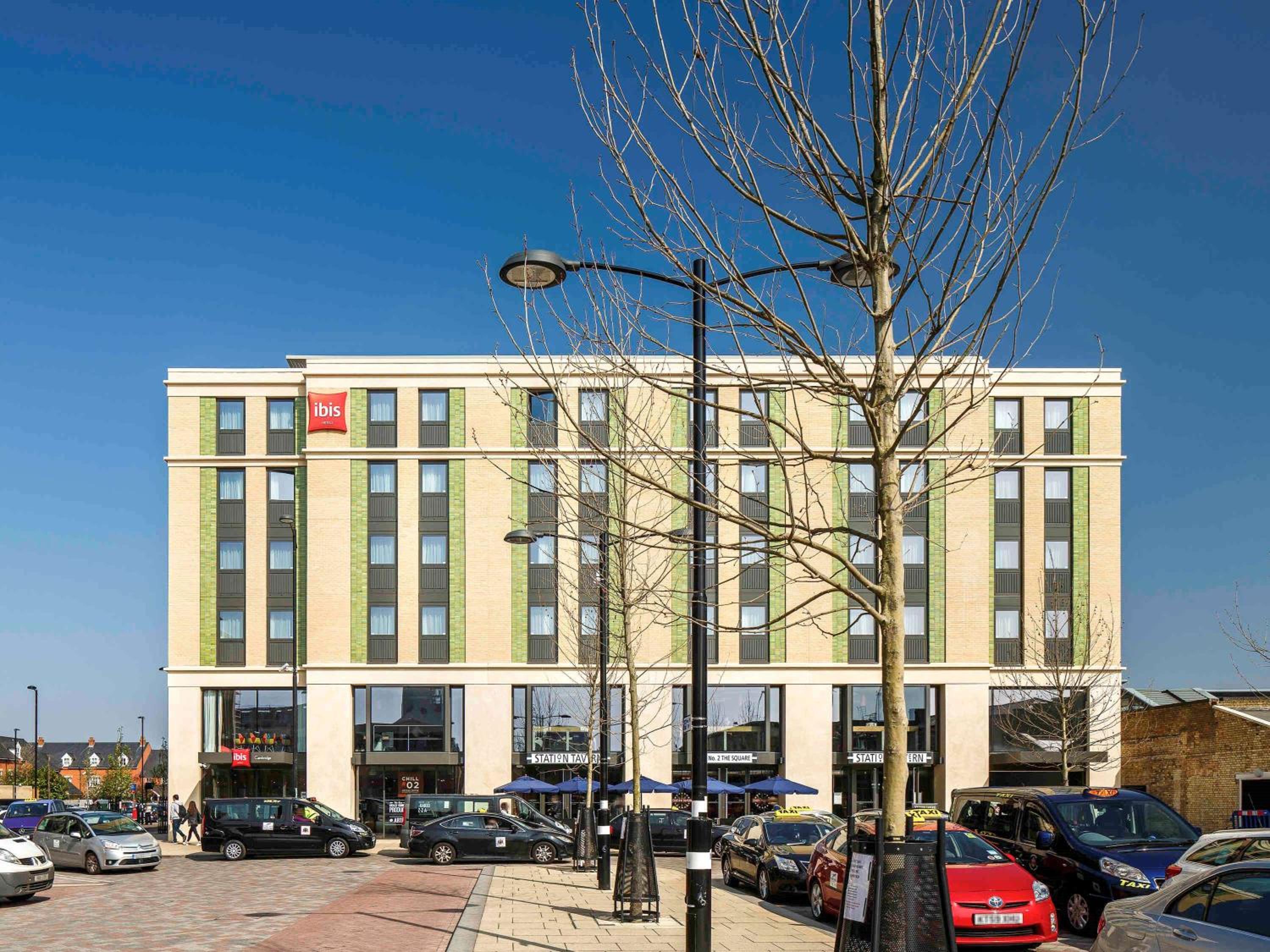 Hotel ibis Cambridge Central Station - Image 1