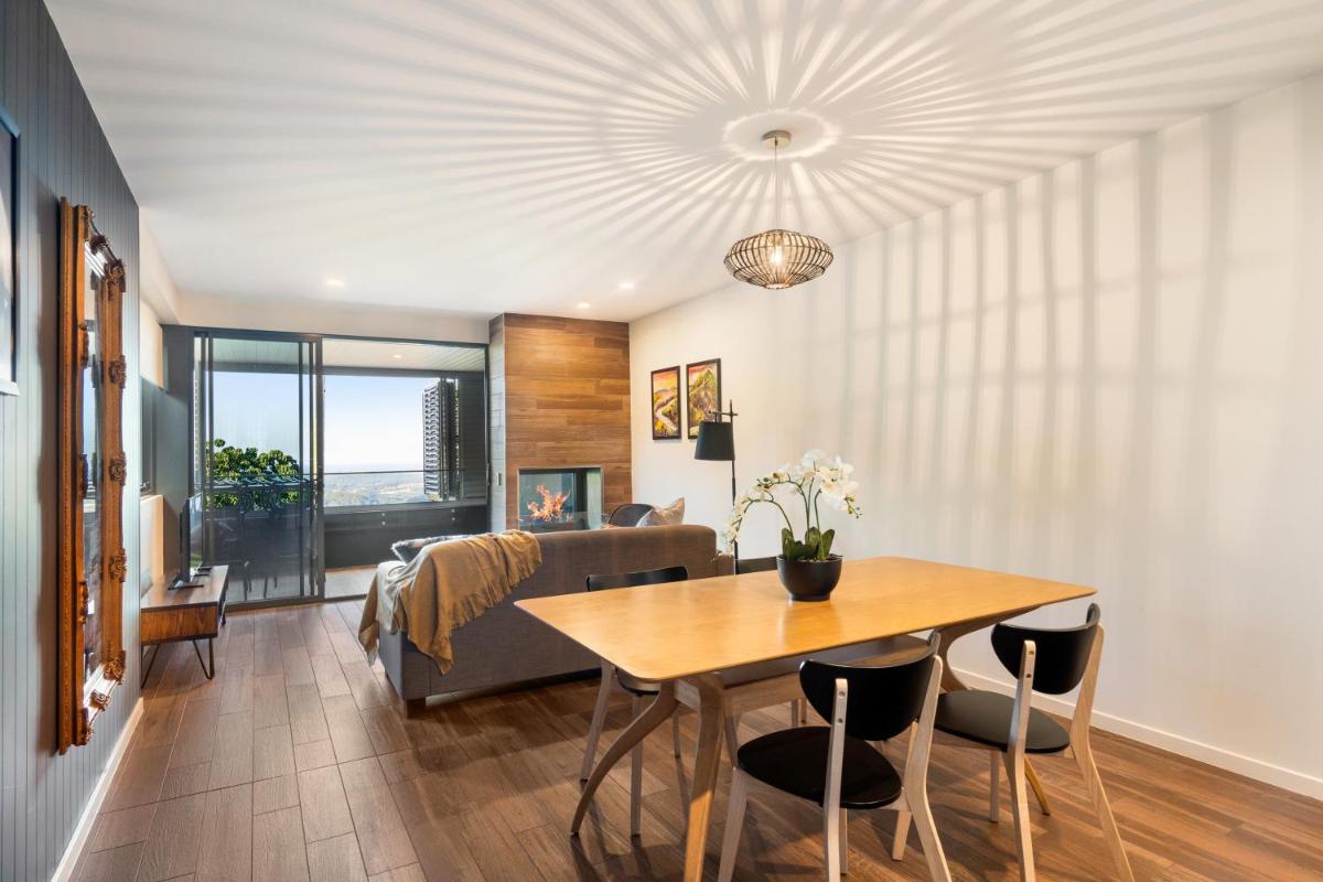Luxury Hinterland Retreat - Family Suite with Hinterland and Ocean Views