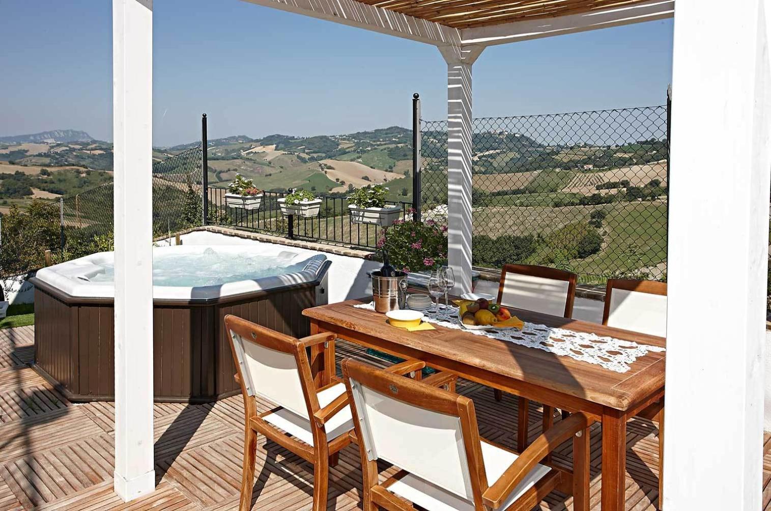 Villa Tamara Country & Spa Suites