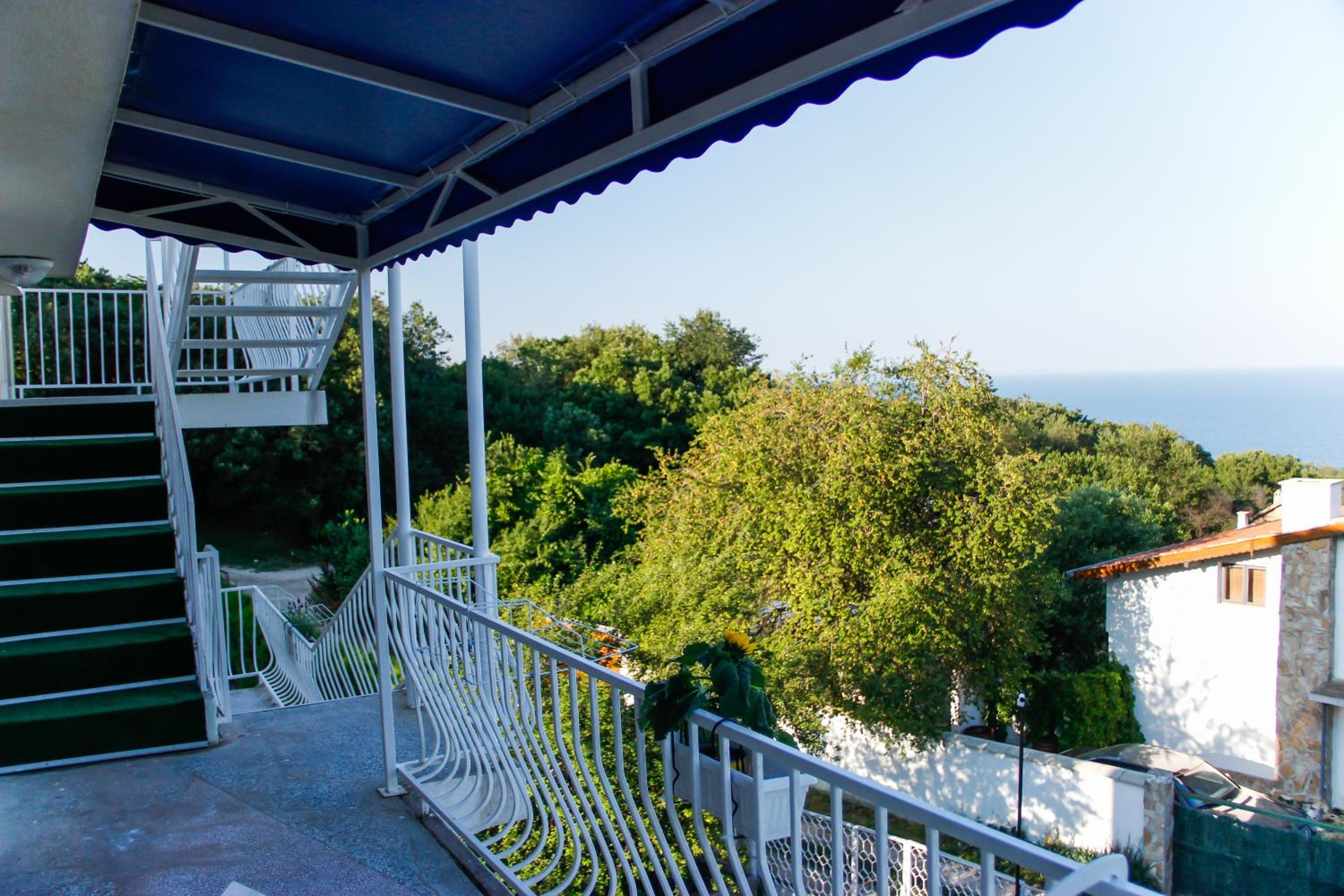 Simada Blue Guesthouse