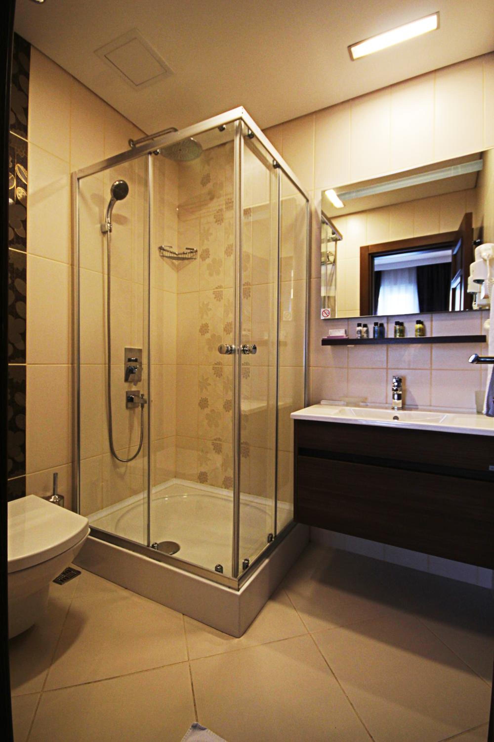 Aristocrat Hotel - Image 105