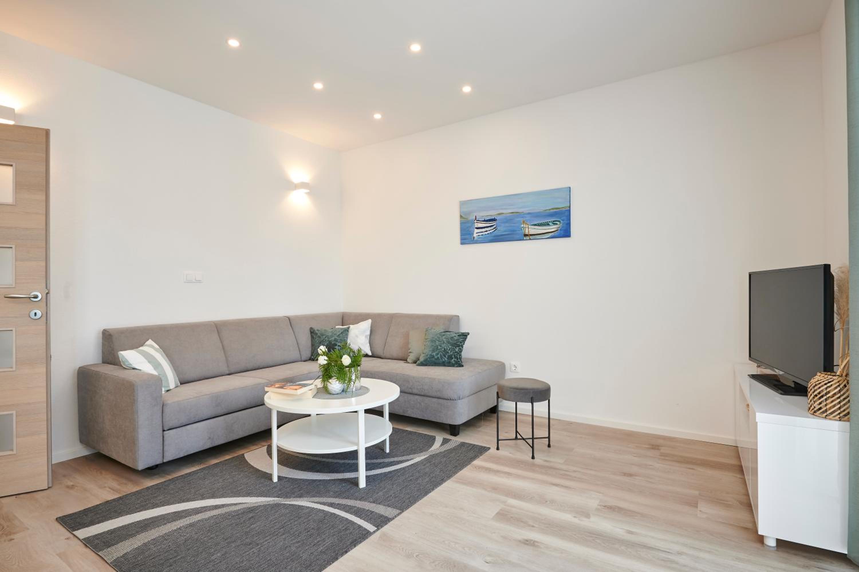 Apartmani Laurus view 2