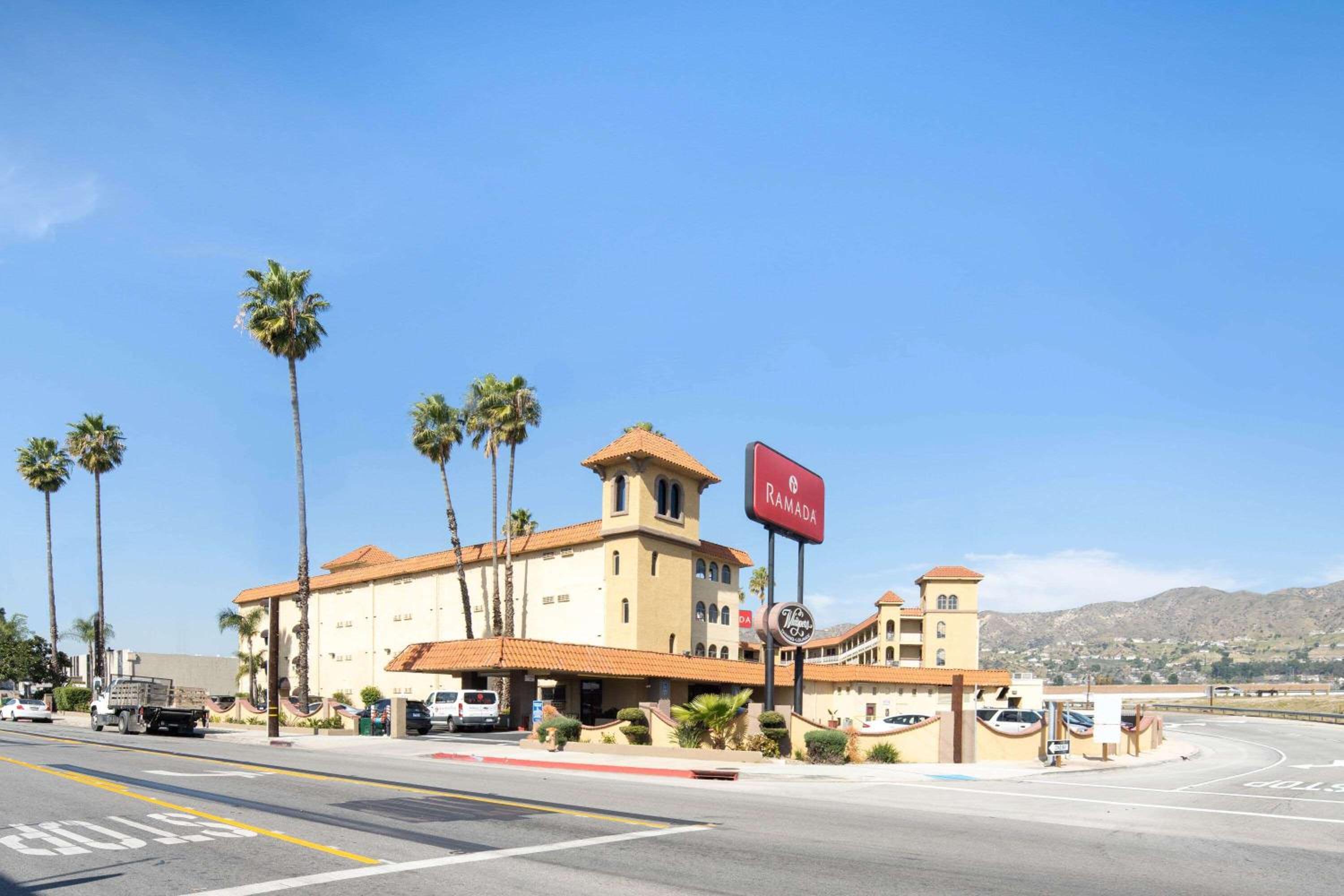 Burbank Vacations - Ramada by Wyndham Burbank Airport - Property Image 31