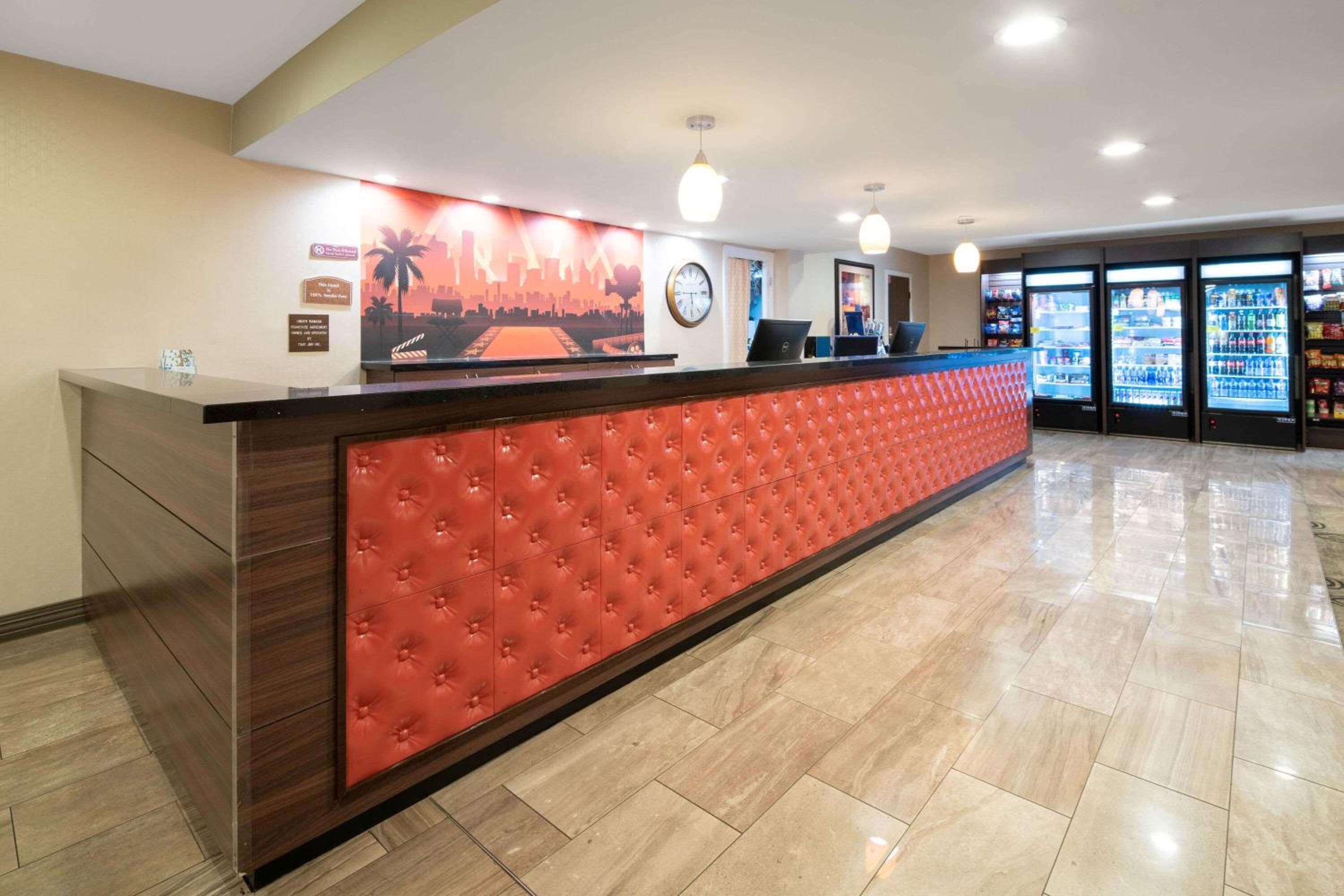 Burbank Vacations - Ramada by Wyndham Burbank Airport - Property Image 23