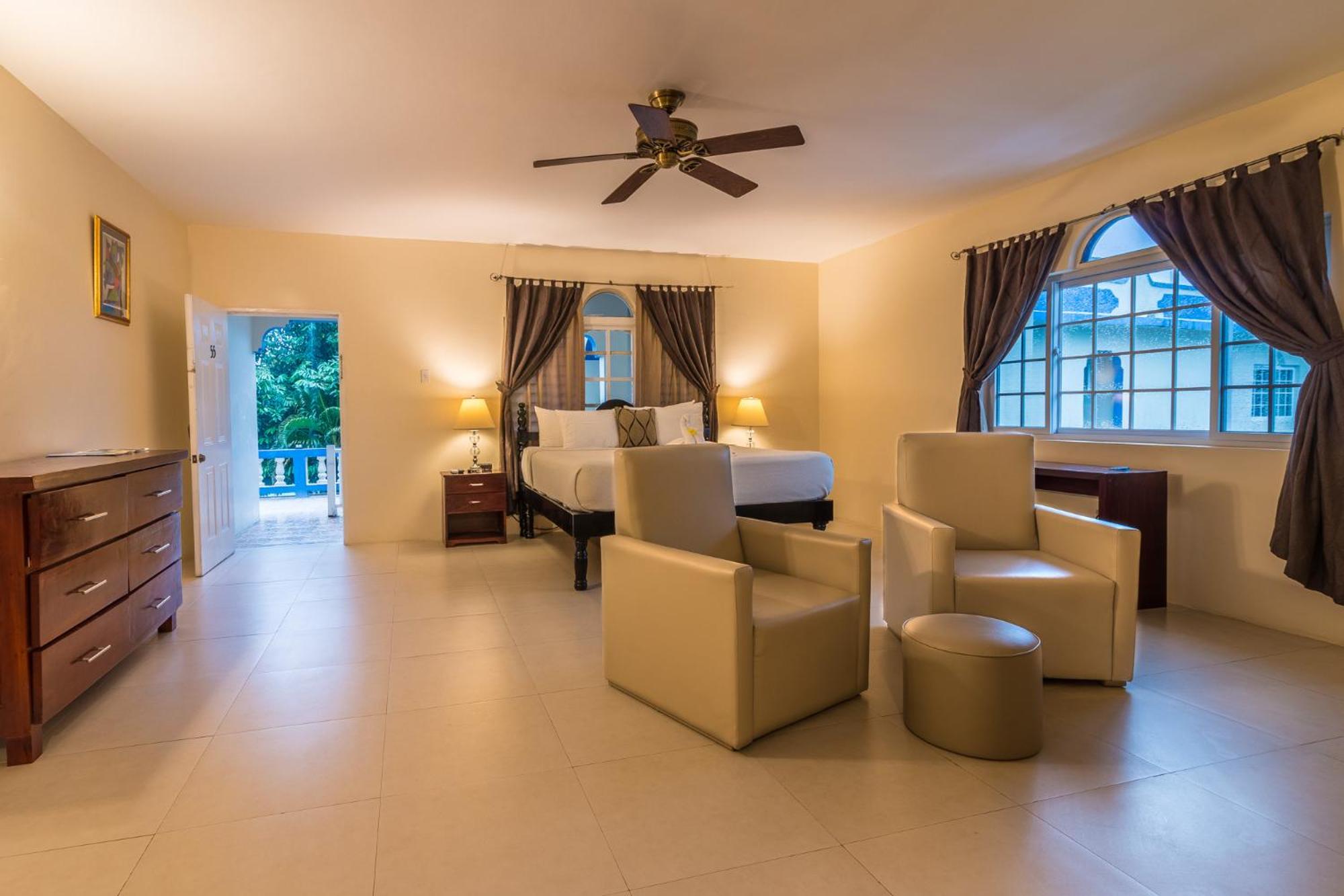 Travellers Beach Resort - Photo 17