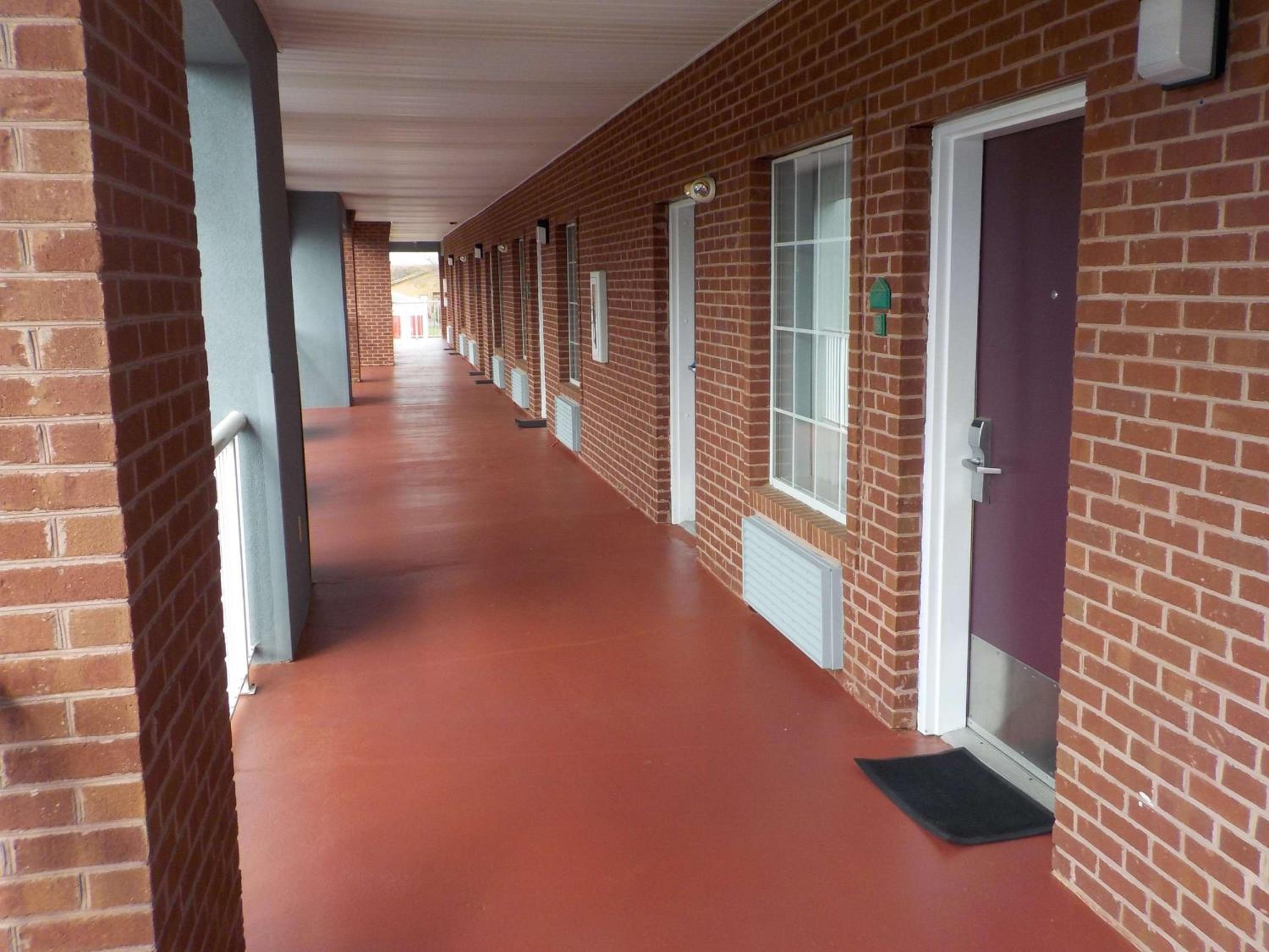 Warner Robins Vacations - SureStay Plus Hotel by Best Western Warner Robins AFB - Property Image 7