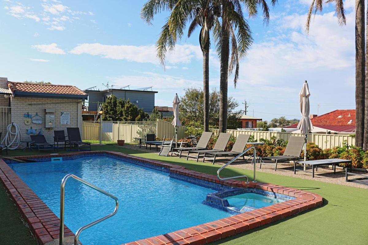 Capri Apartments