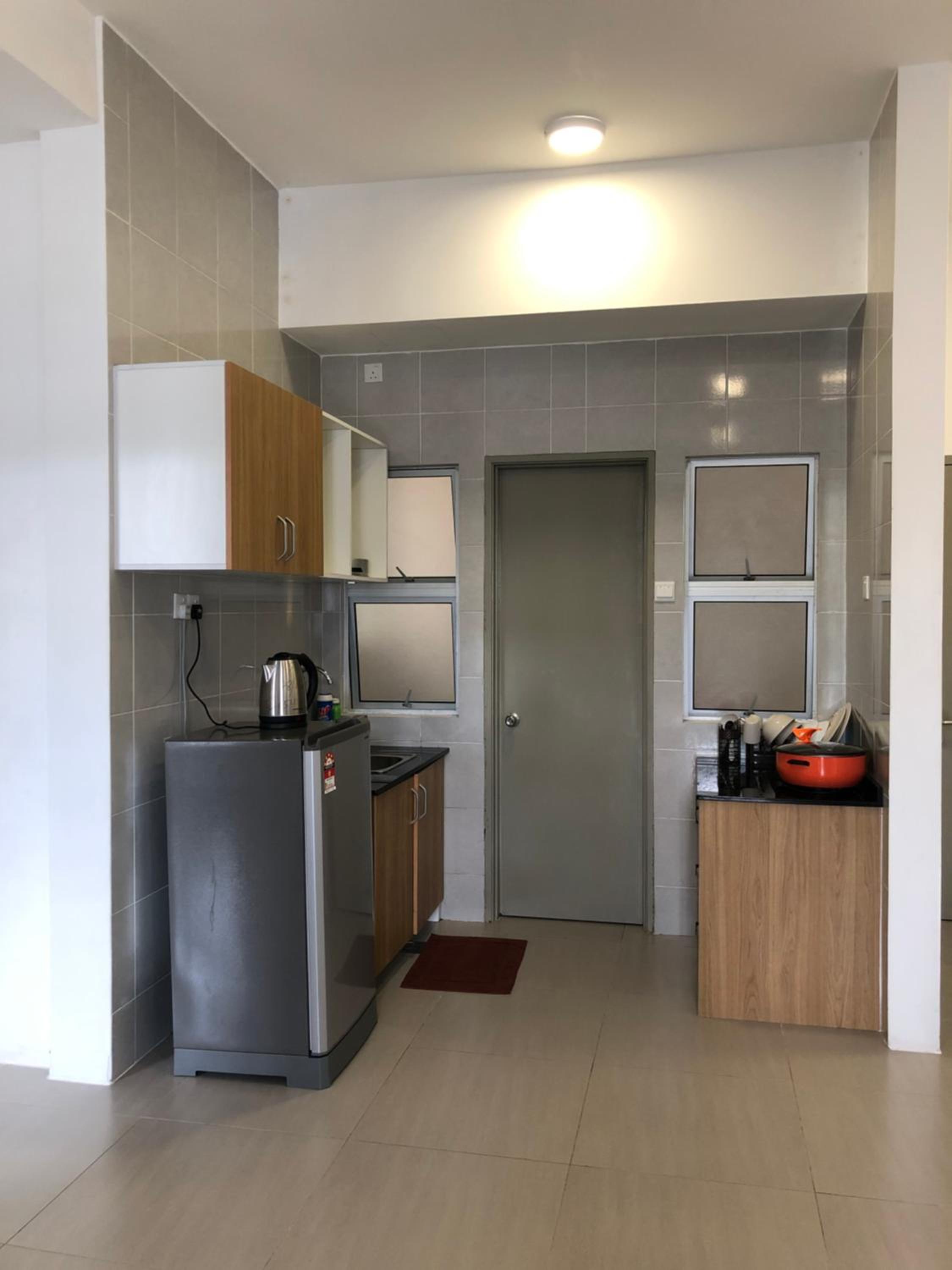 Golden Hill 1 Room Apt at Night Market photo 8