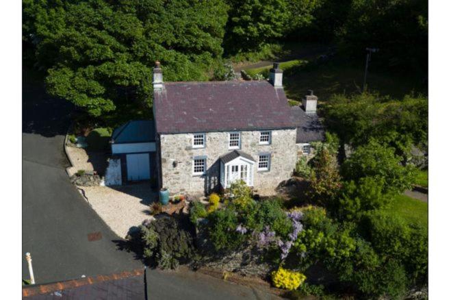 Coed y Berclas cottage, private orchard with stunning sea views view 4