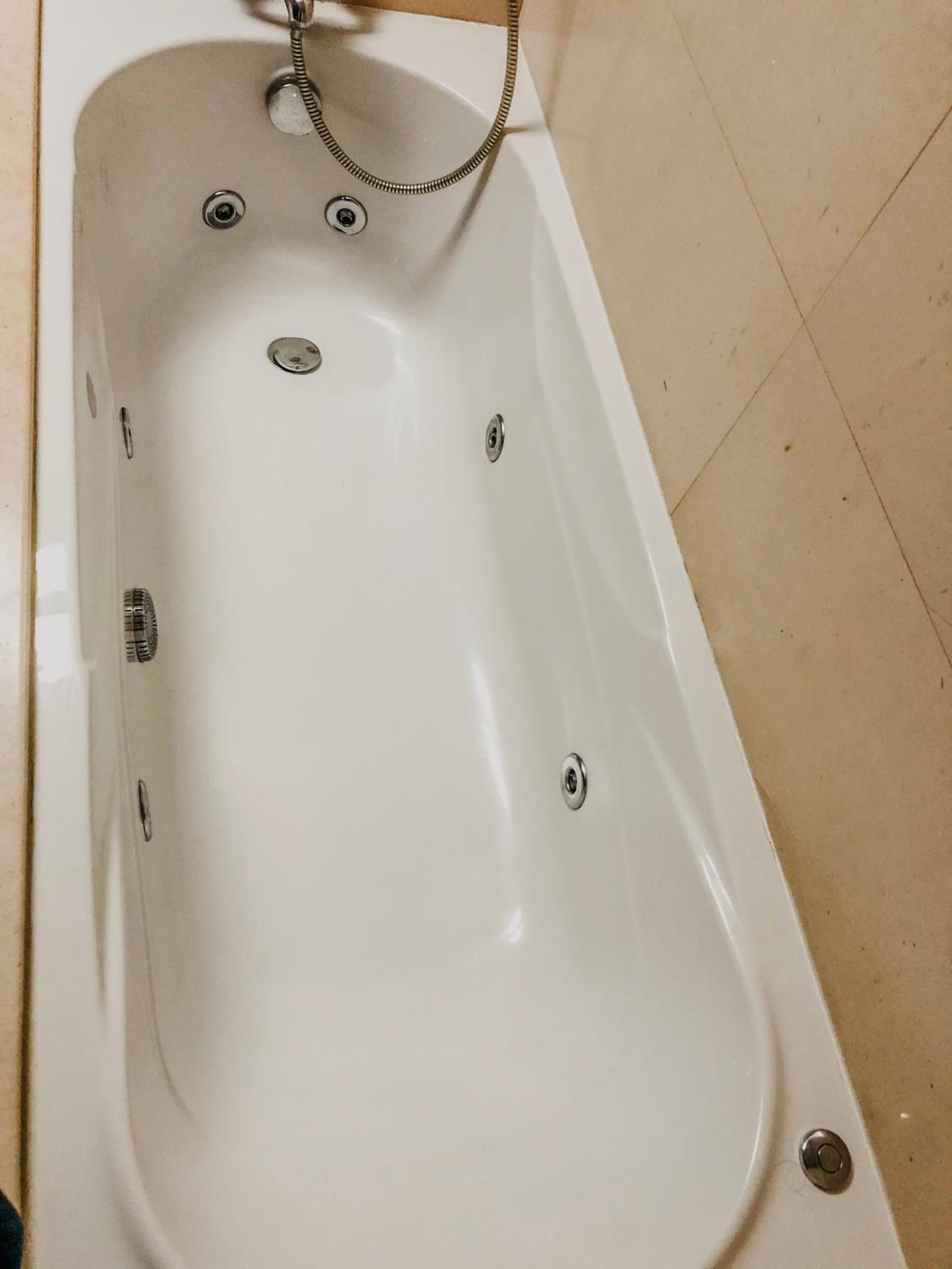SPA apartment near the beach and marina