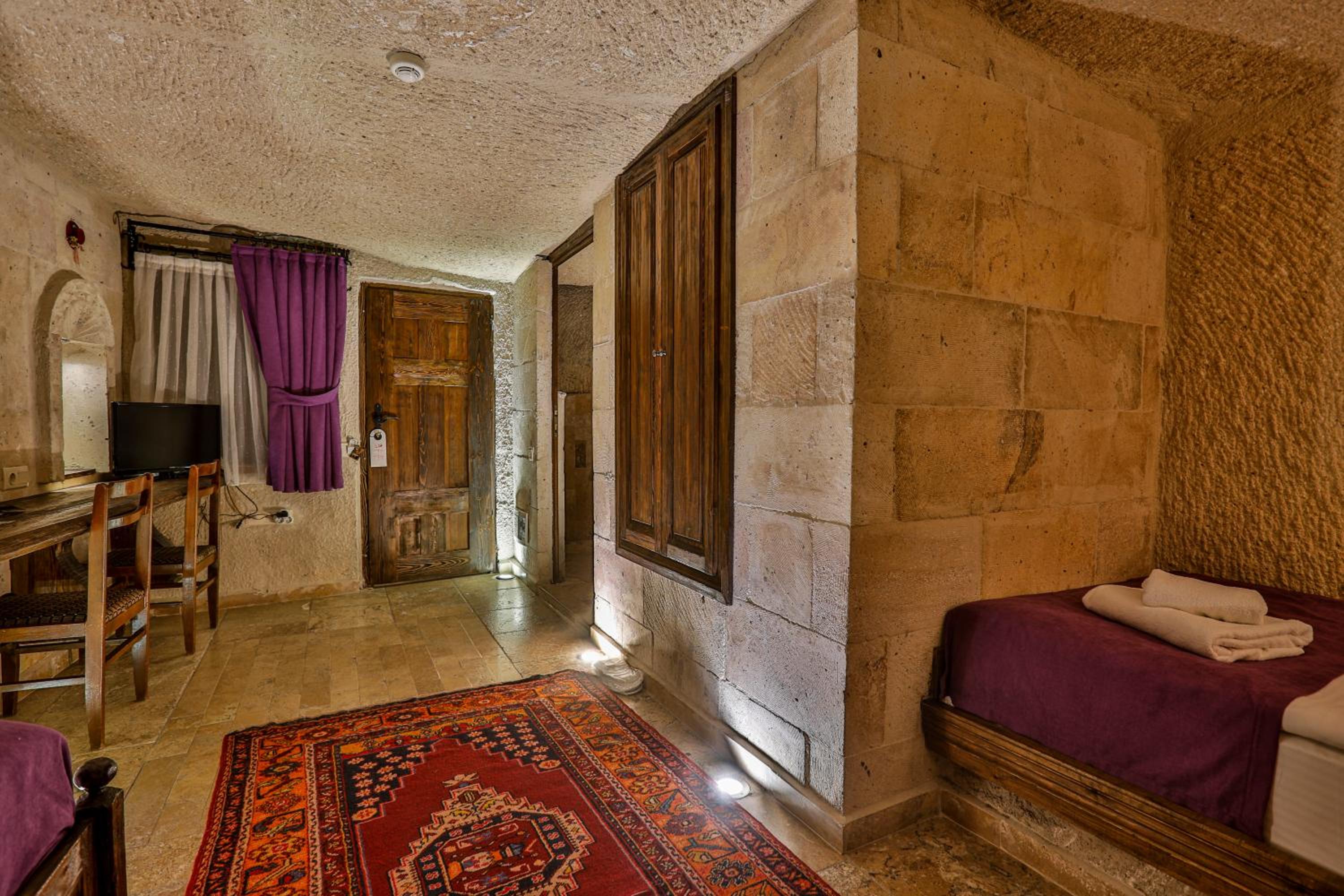 Hidden Cave Hotel - Image 95