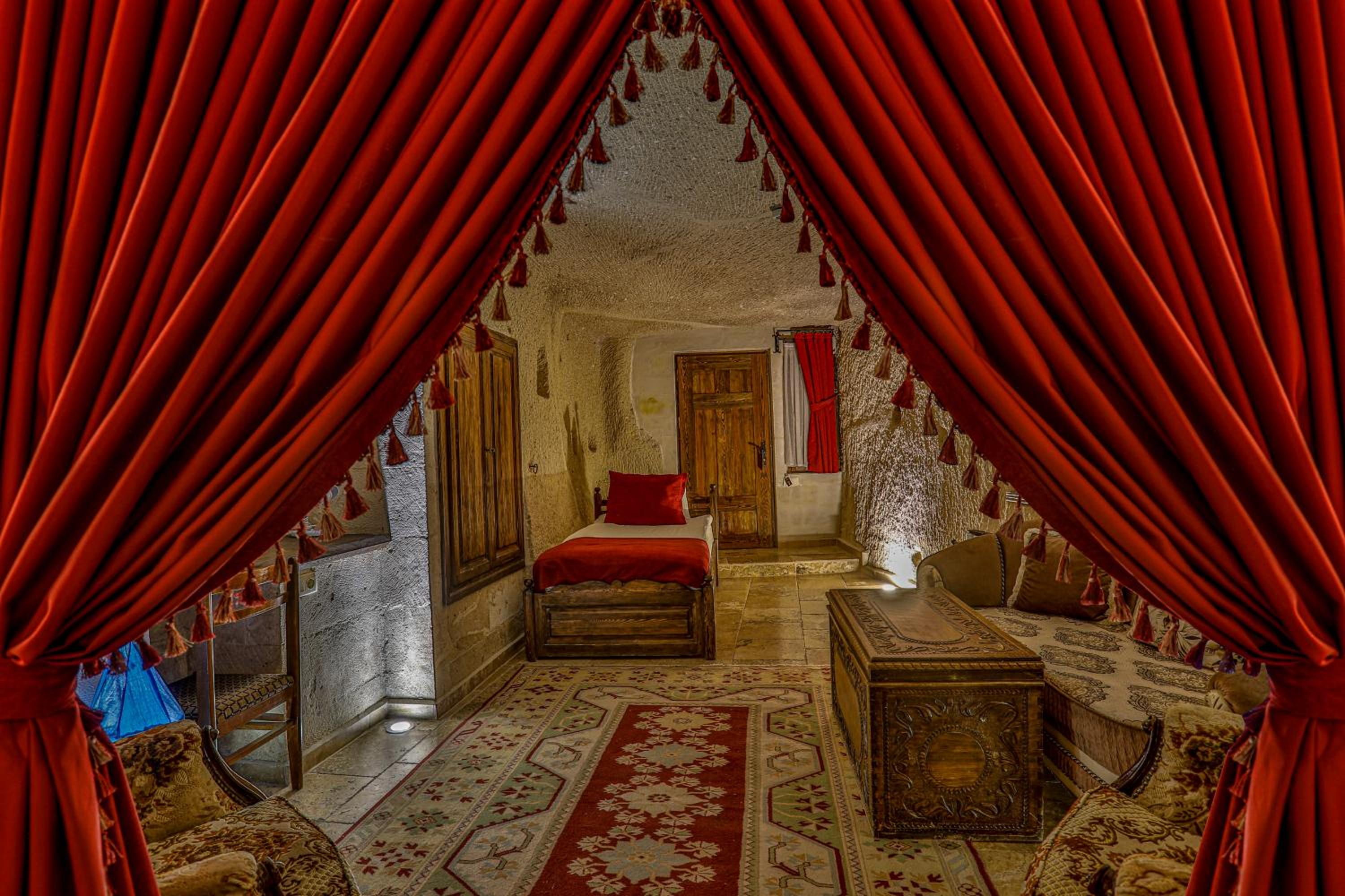 Hidden Cave Hotel - Image 24