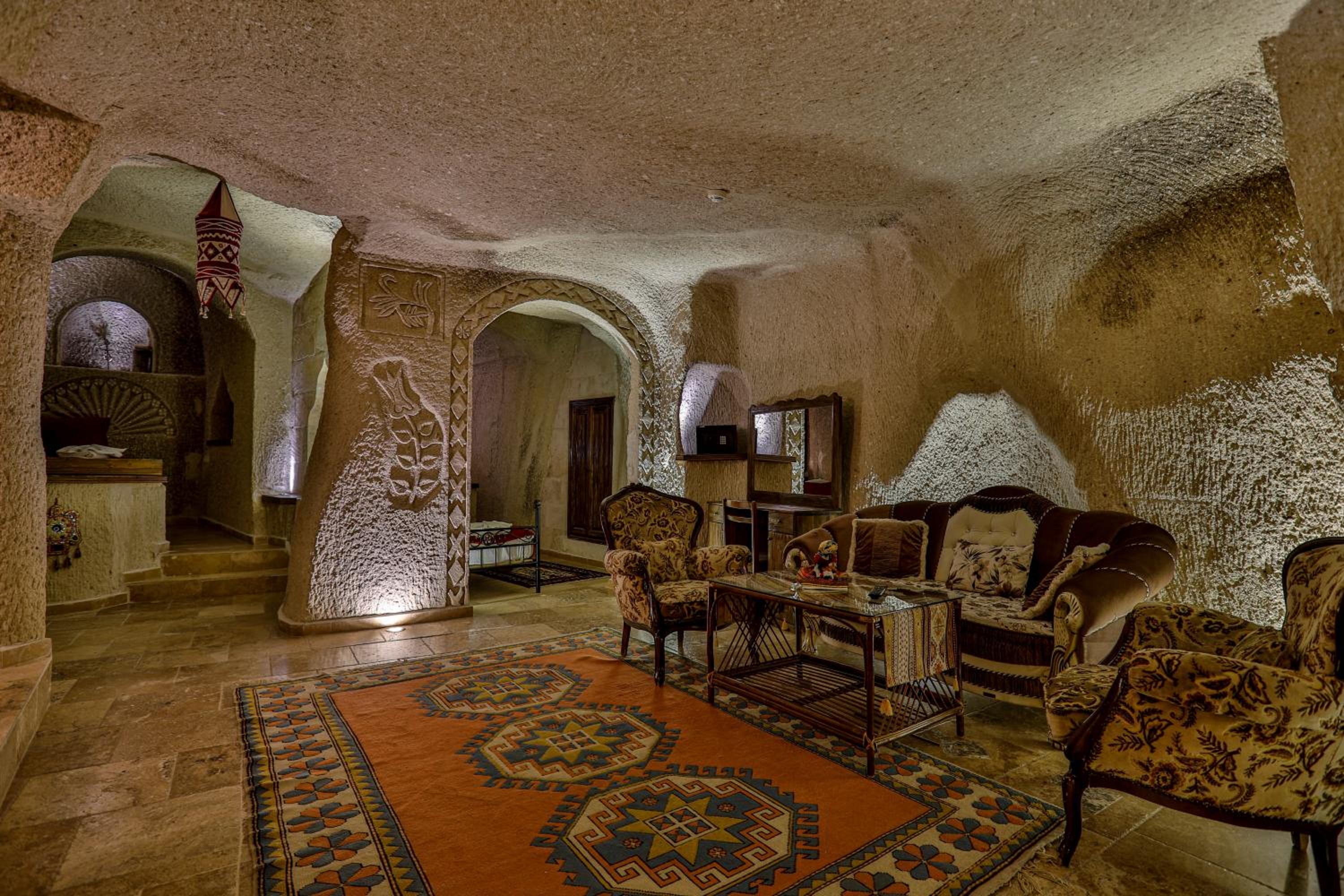 Hidden Cave Hotel - Image 21