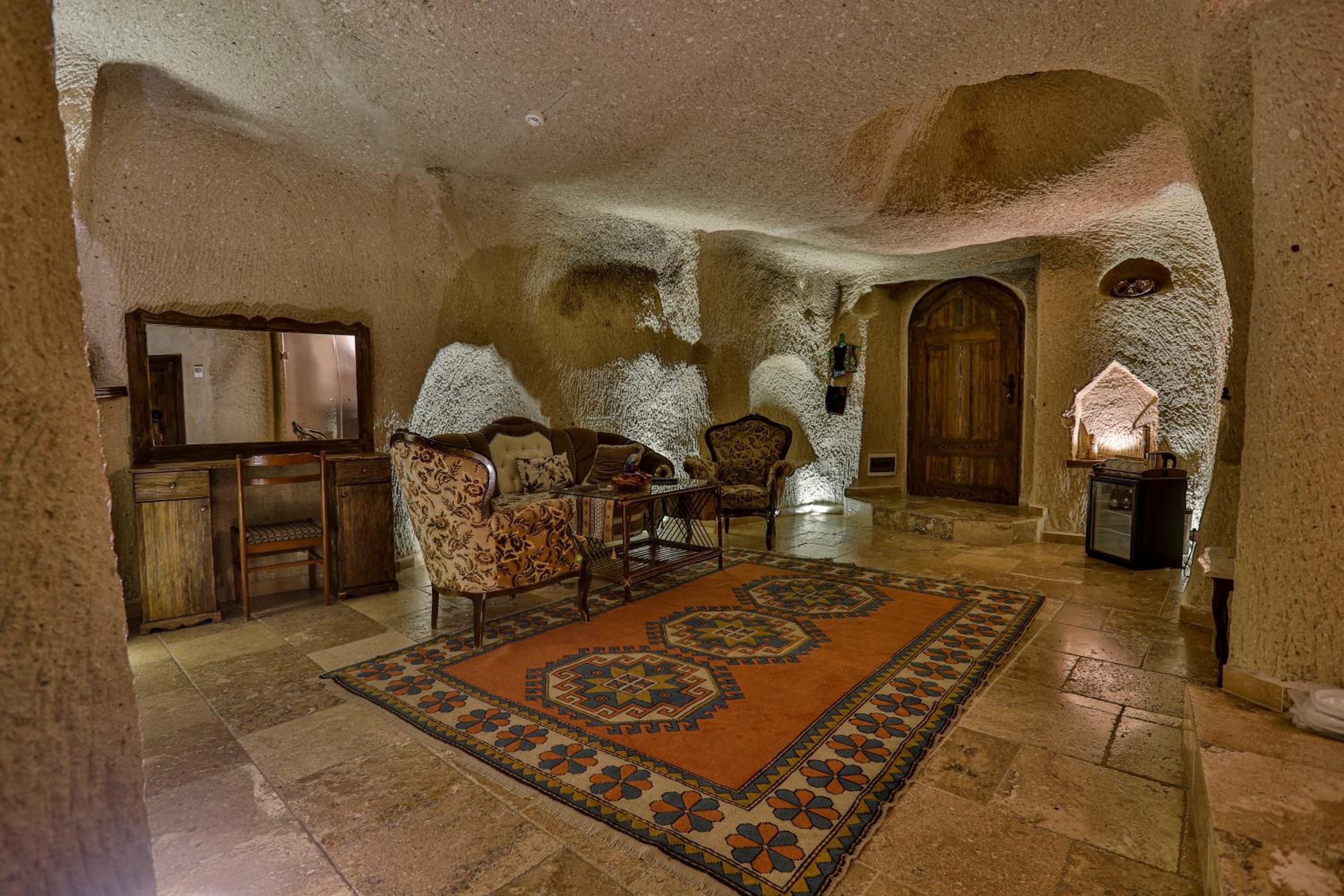 Hidden Cave Hotel - Image 20