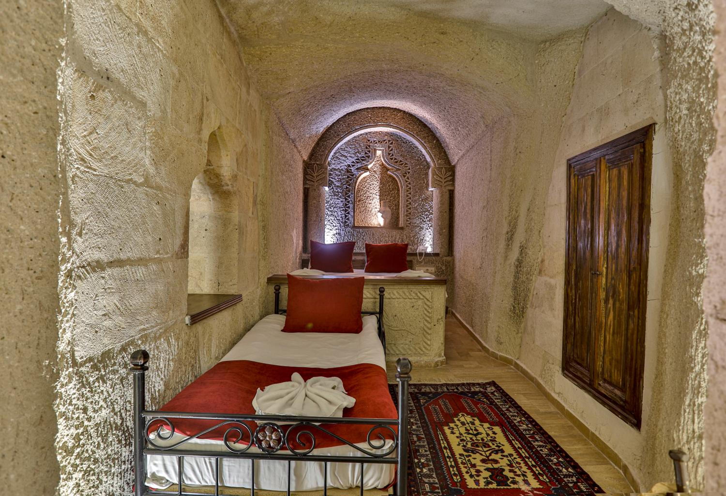 Hidden Cave Hotel - Image 38