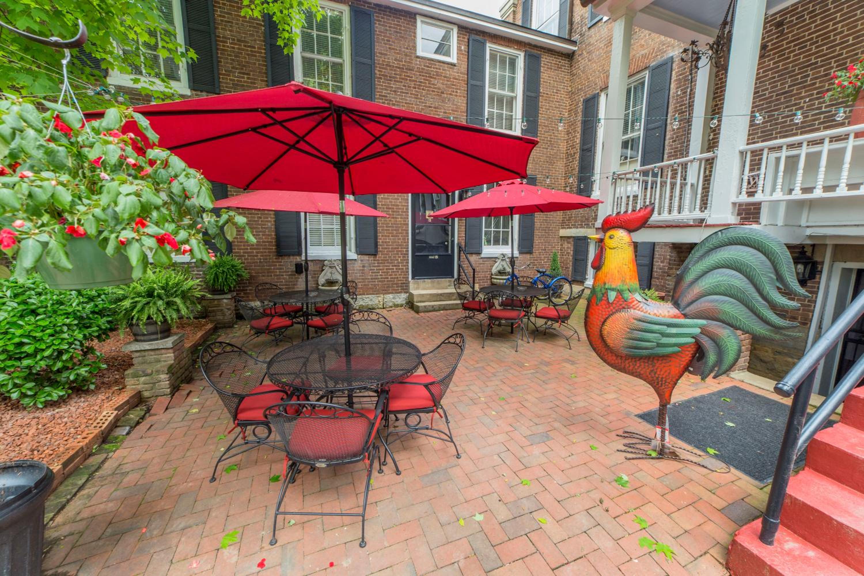 Bourbon Manor Bed & Breakfast Inn view 5