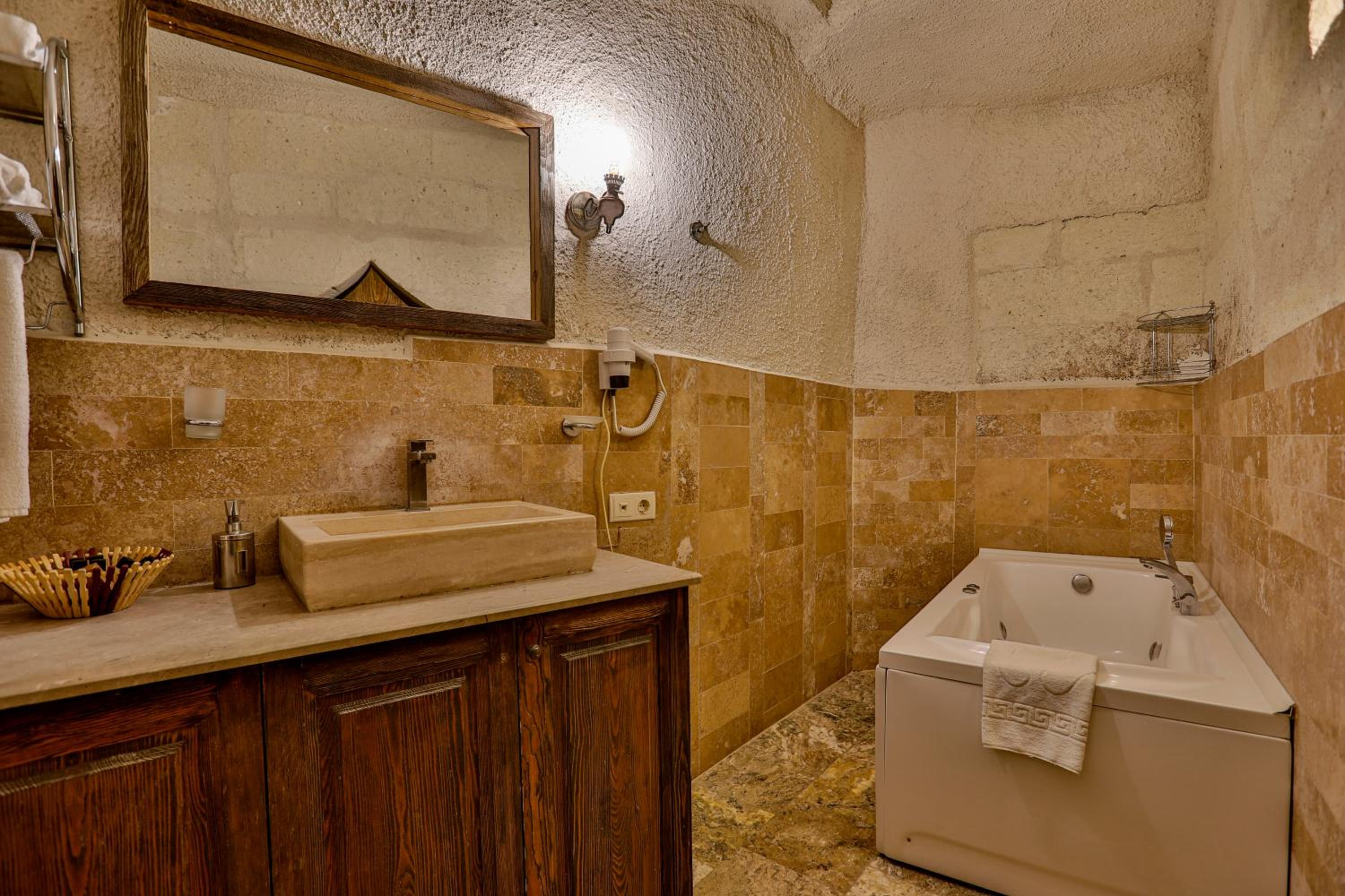 Hidden Cave Hotel - Image 30