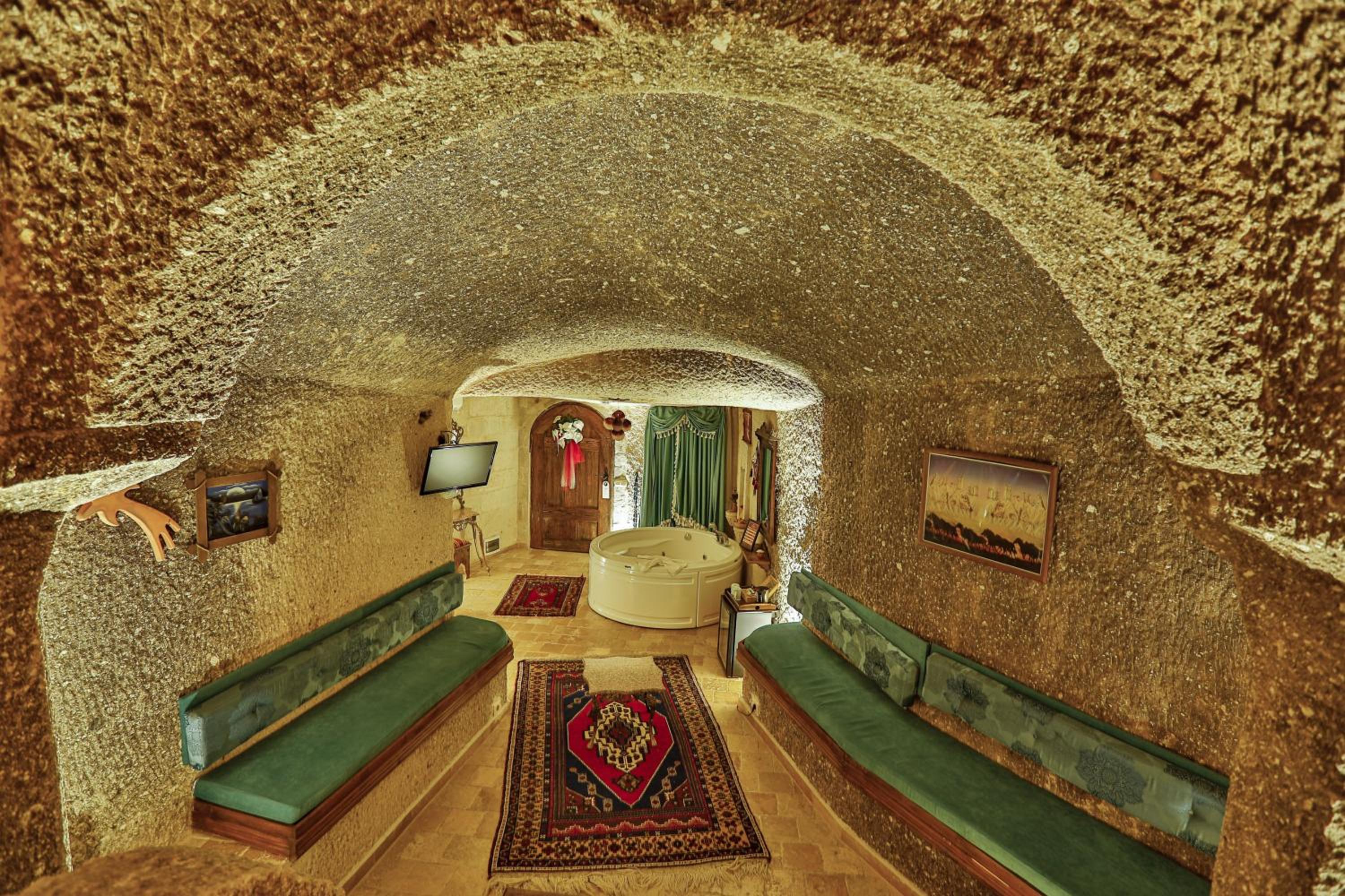 Hidden Cave Hotel - Image 87