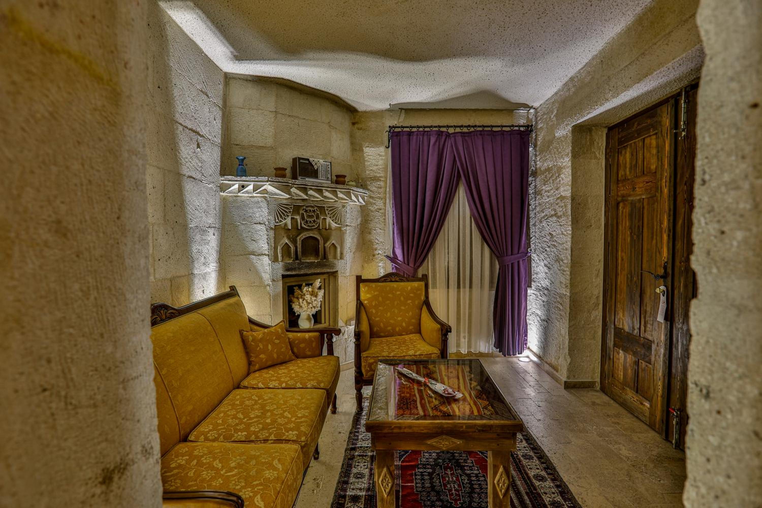 Hidden Cave Hotel - Image 84