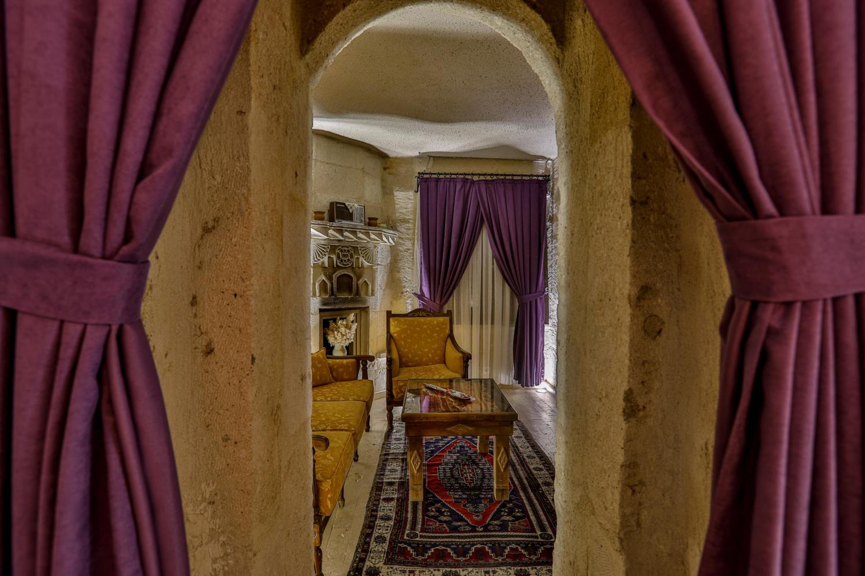 Hidden Cave Hotel - Image 83
