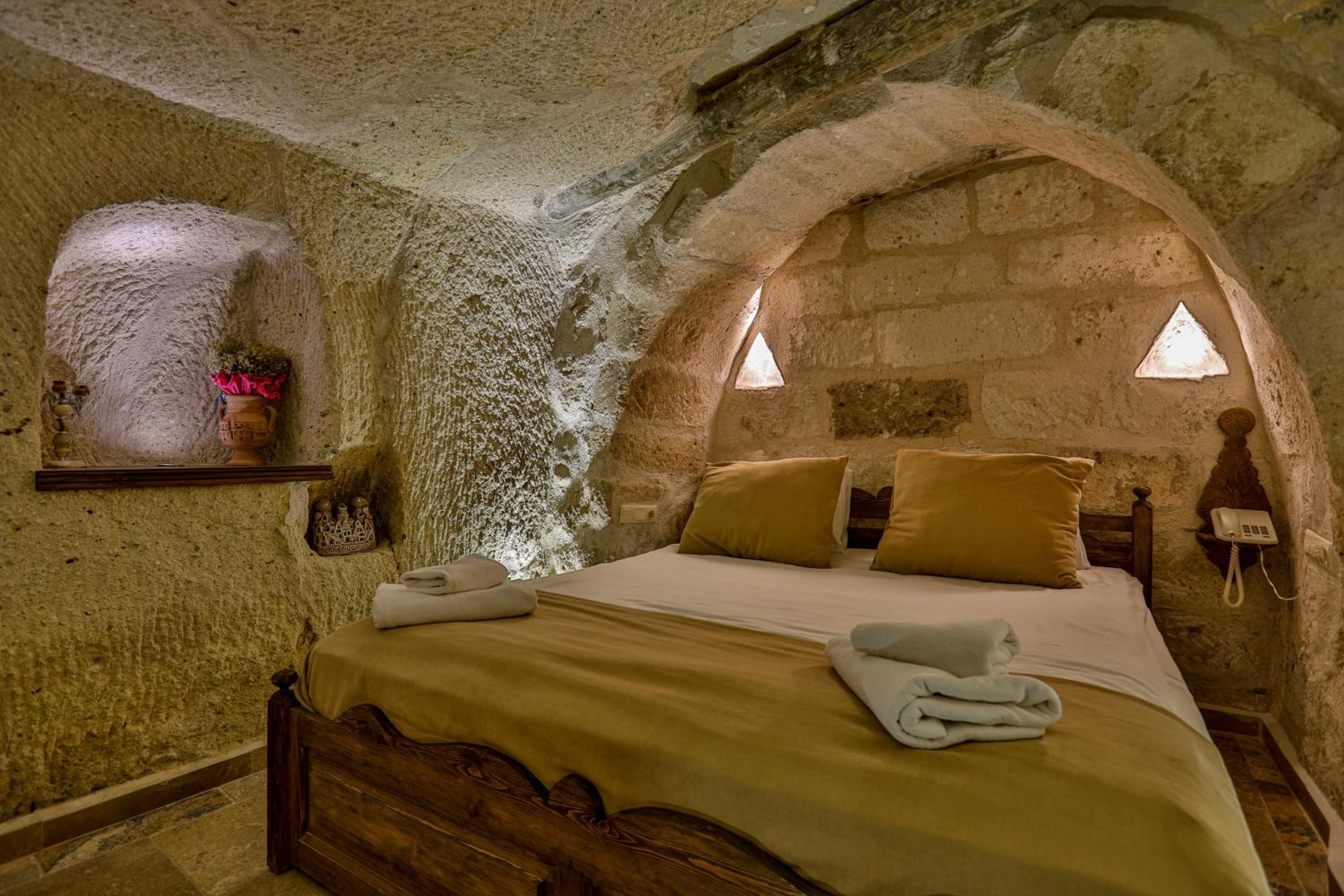 Hidden Cave Hotel - Image 78