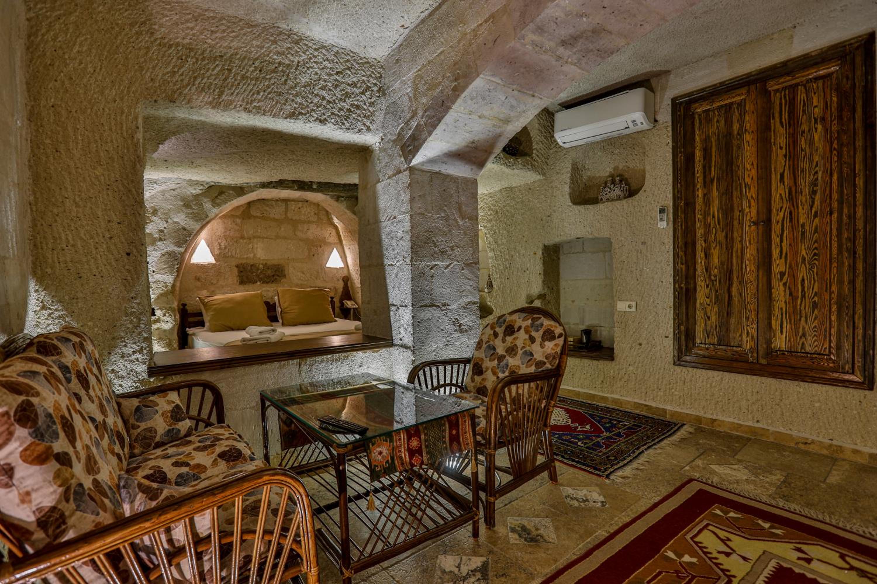 Hidden Cave Hotel - Image 77