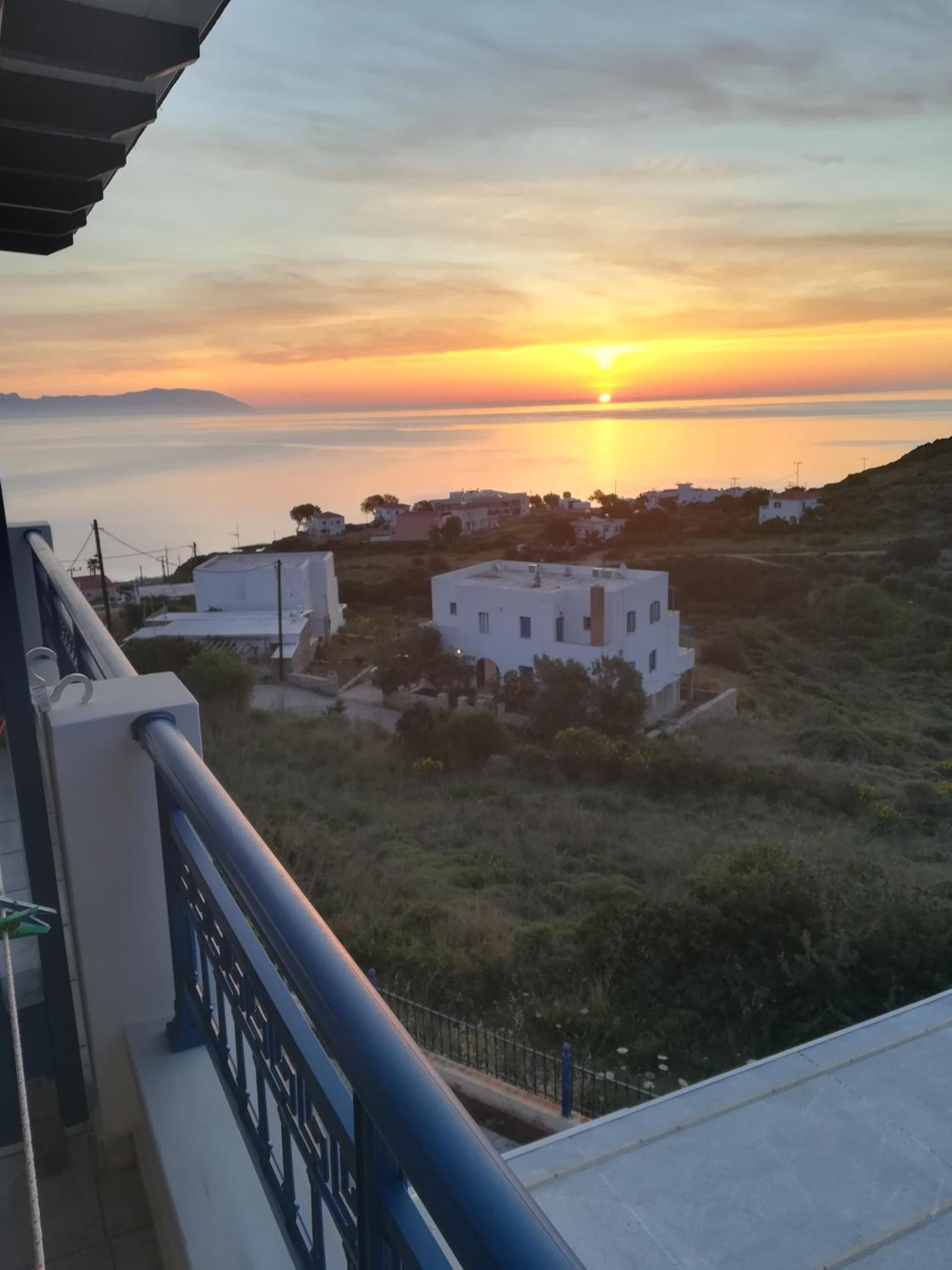 Απεραντο Γαλαζιο