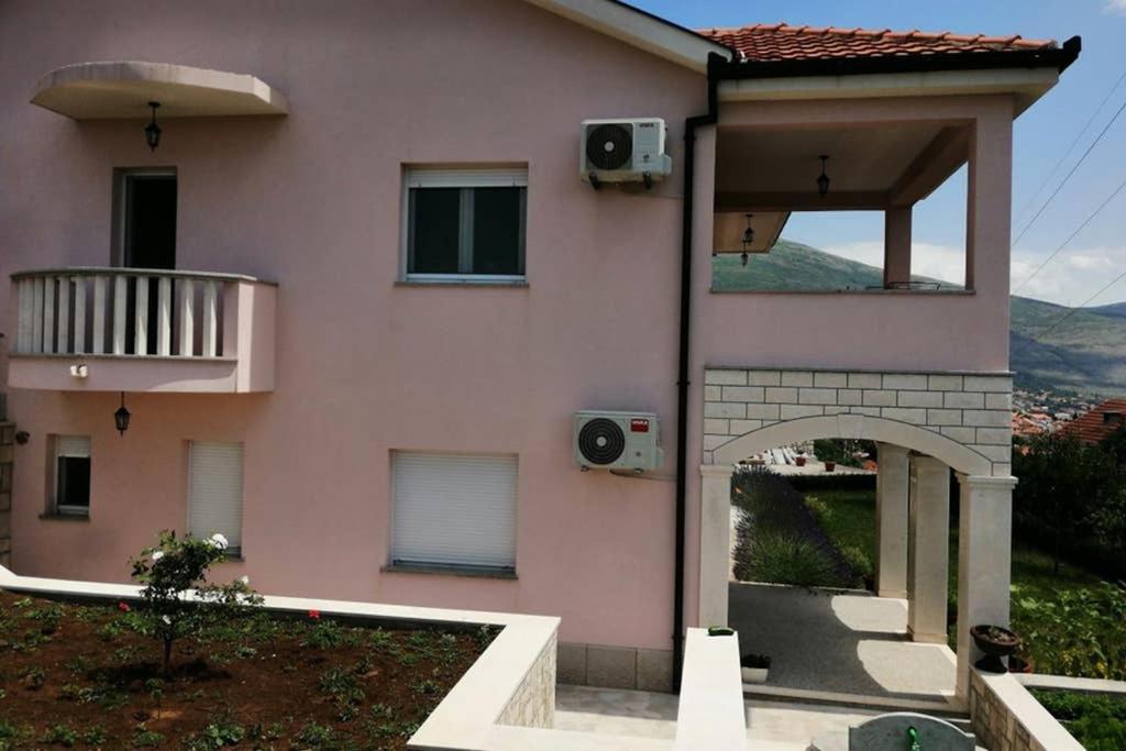 Sun garden apartment