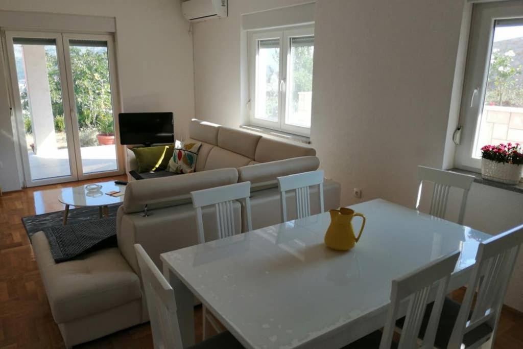 Sun garden apartment
