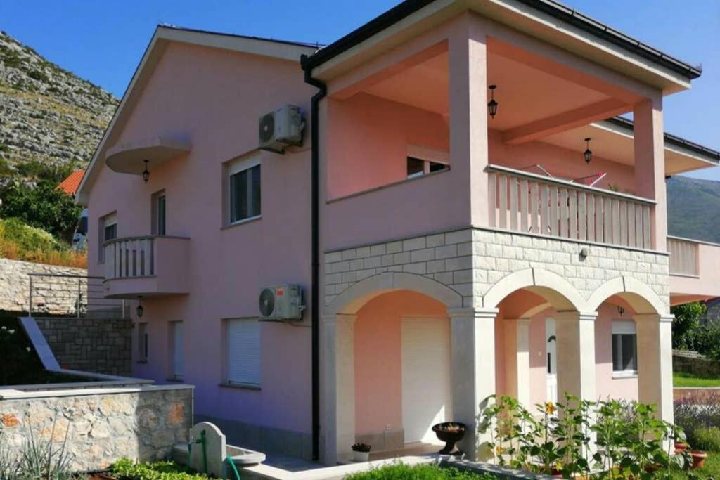 Sun garden apartment