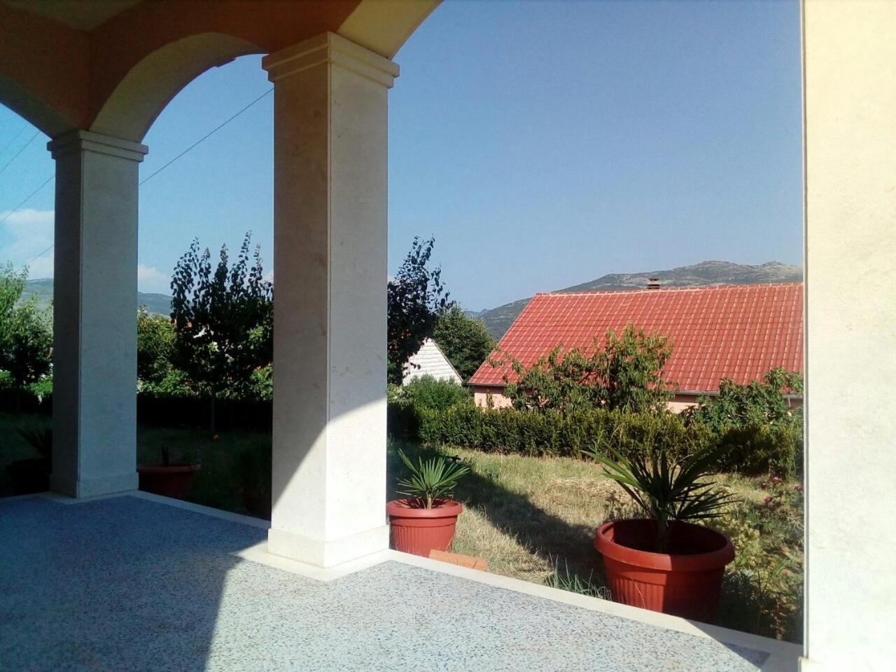 Sun garden apartment
